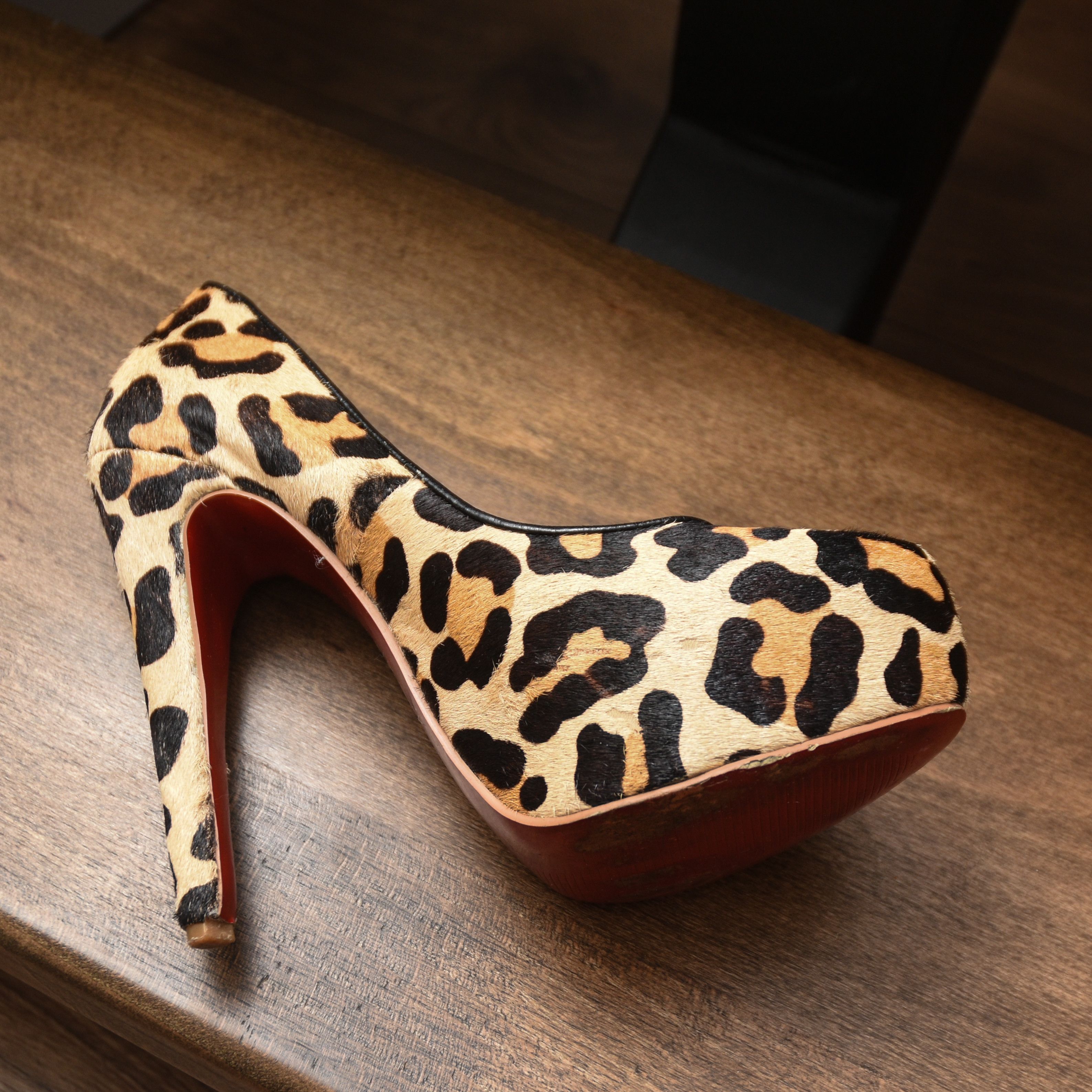 Christian Louboutin Christian Louboutin Leopard Calf Hair Platform Pumps Heels Size US 9 / IT 39 - 13 Thumbnail