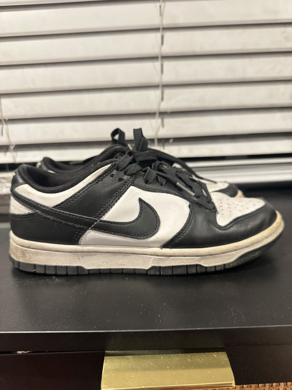 Nike NIKE PANDA DUNKS GREAT CONDTION Size US 6.5 / EU 39-40 - 1 Thumbnail