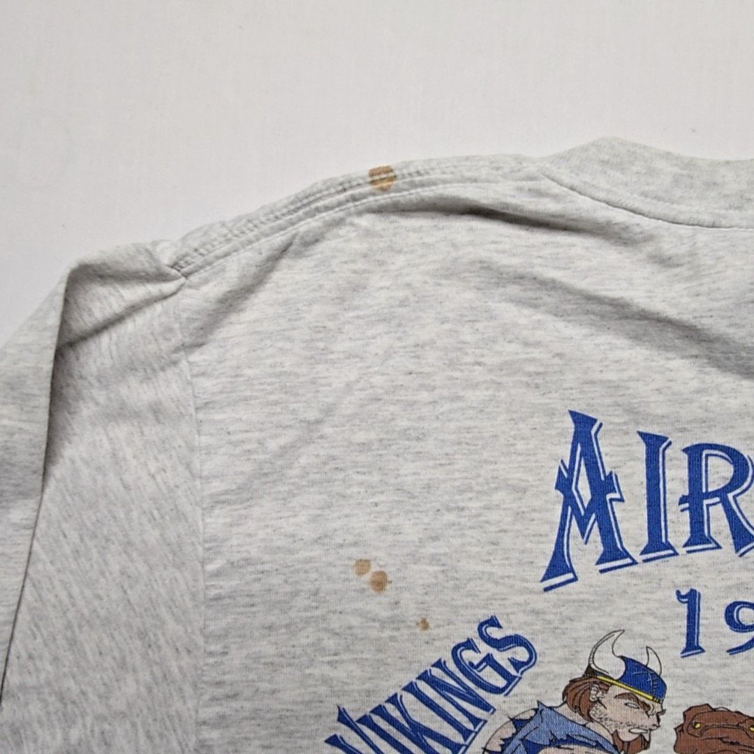 Vintage Vintage Airline Homecoming Vikings Indians Gray Graphic Tee Size US M / EU 48-50 / 2 - 3 Thumbnail