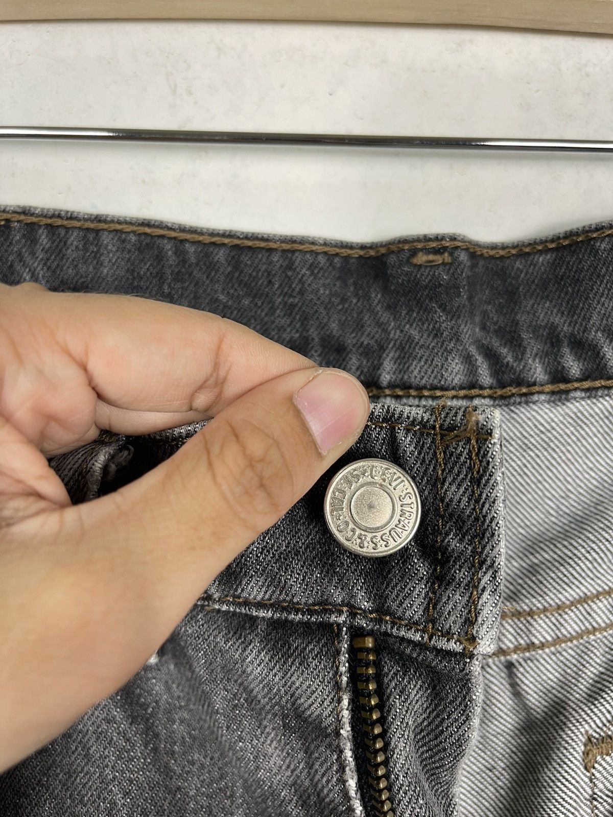 Levi's × Levi's Vintage Clothing Vintage Levis Black Distressed Denim Zipper Fly Size US 30 / EU 46 - 9 Thumbnail