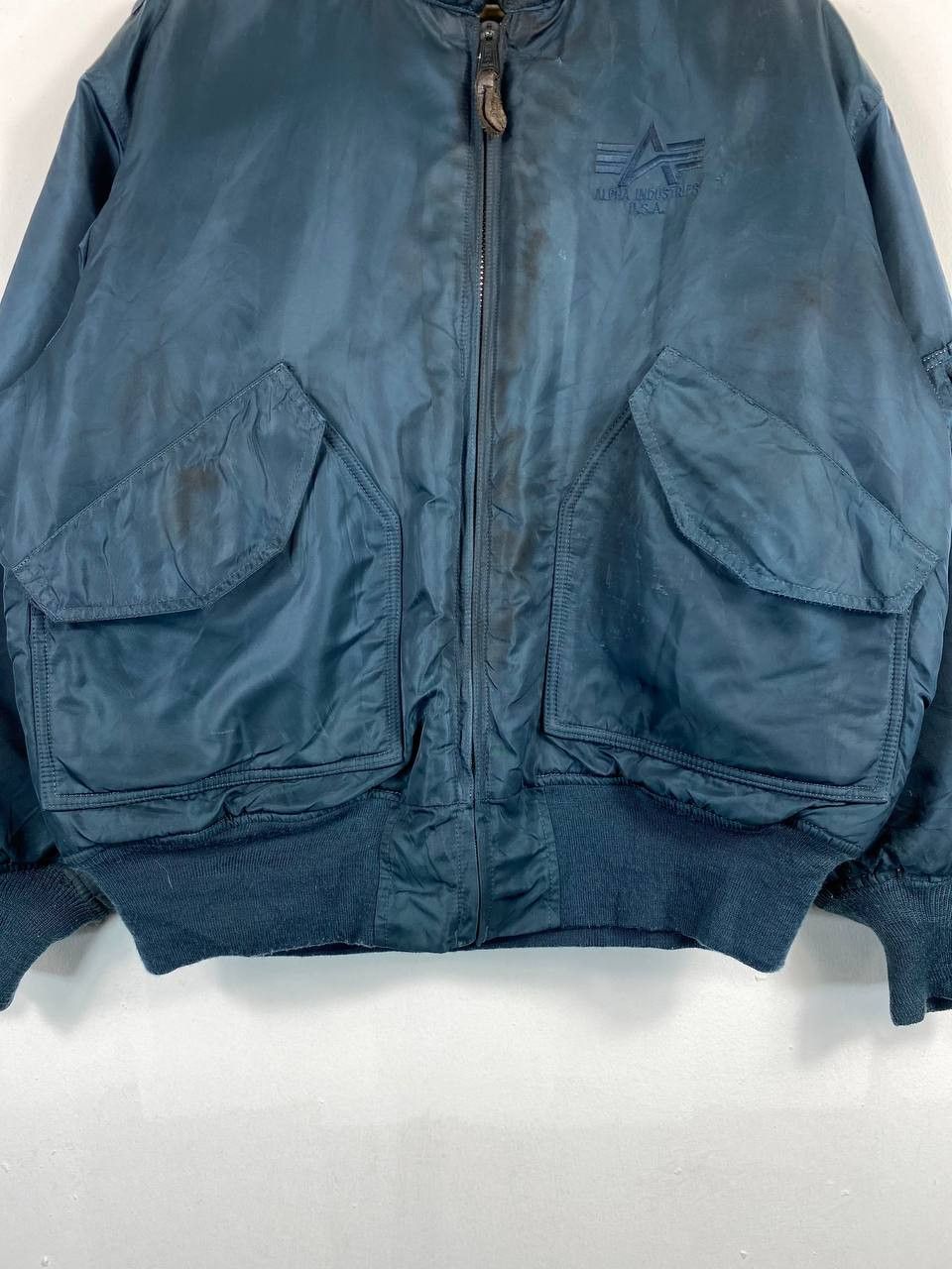 Alpha Industries alpha industries bomber jacket slightly distressed Size US L / EU 52-54 / 3 - 3 Thumbnail