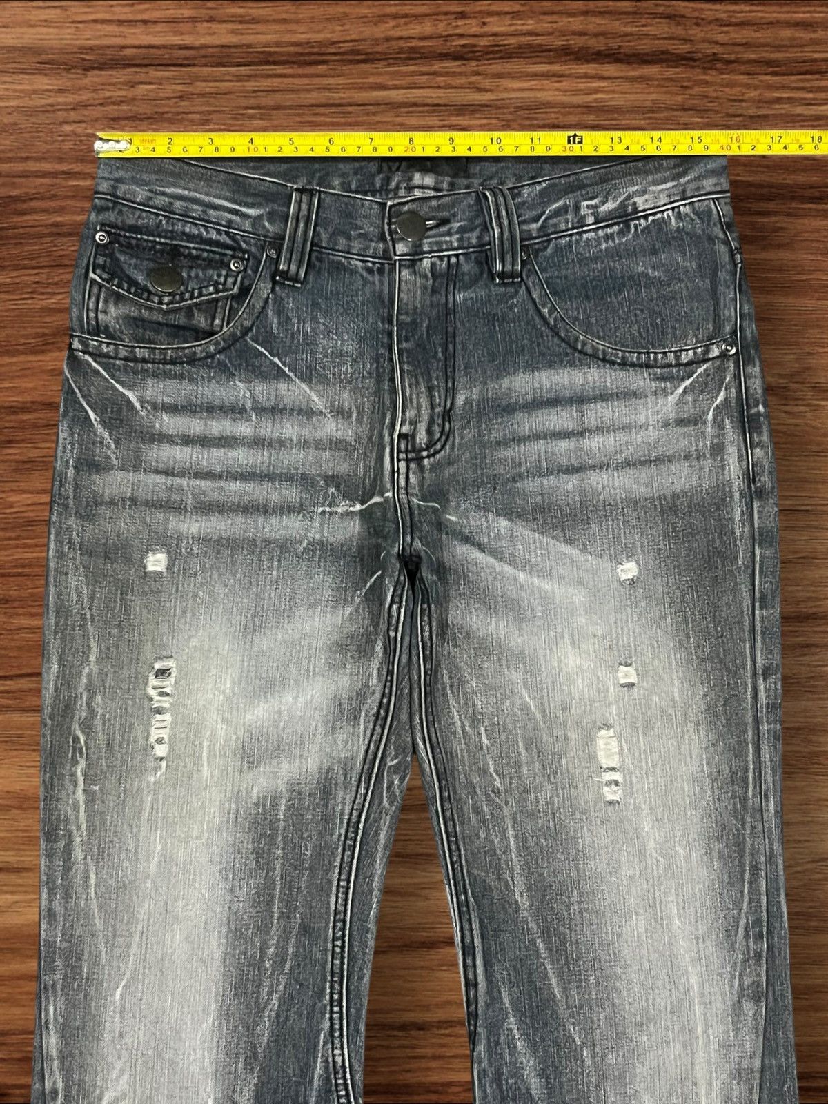 Japanese Brand × Tornado Mart Black Bacarra Y2K Distressed Whiskering Grunge Flare Jeans Size US 30 / EU 46 - 14 Thumbnail