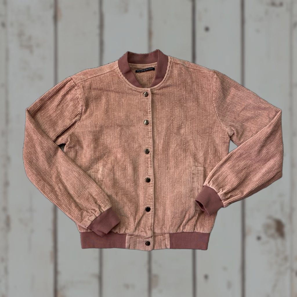 Brandy Melville Brandy Melville Dennis Corduroy Bomber Jacket Pink Mauve Snap Close One Size Womens 90s Retro College Design Casual Jacket Size M / US 6-8 / IT 42-44 - 1 Thumbnail