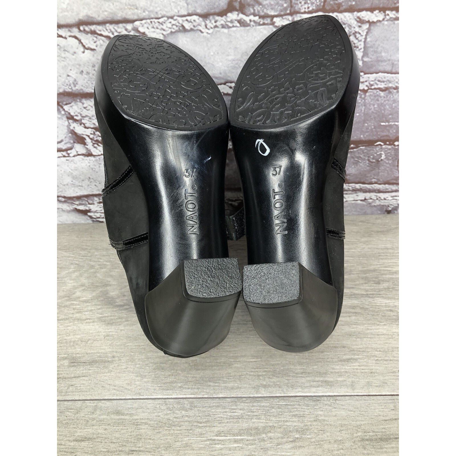 Other Naot Black Nubuck Leather MaryJane Heel Shoes Women Sz 37EU Size US 6.5 / IT 36.5 - 20 Thumbnail