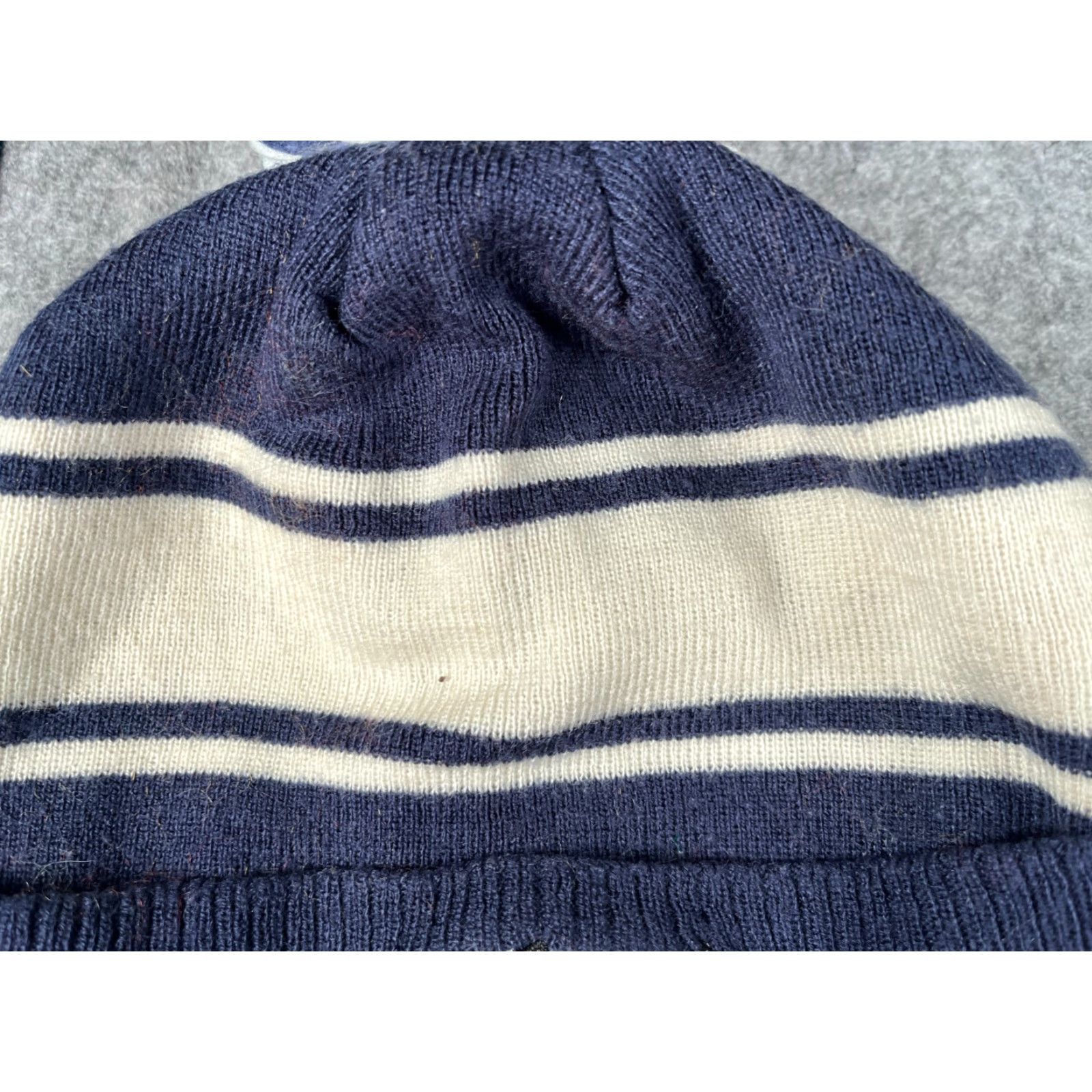 Vintage CCM Beanie Toque Adult One Size Blue Stripe 100% Acrylic Hat/Cap Unisex Adults Beanie CCM Hockey Outdoor Ski Sports Casual 90s? Size ONE SIZE - 3 Thumbnail