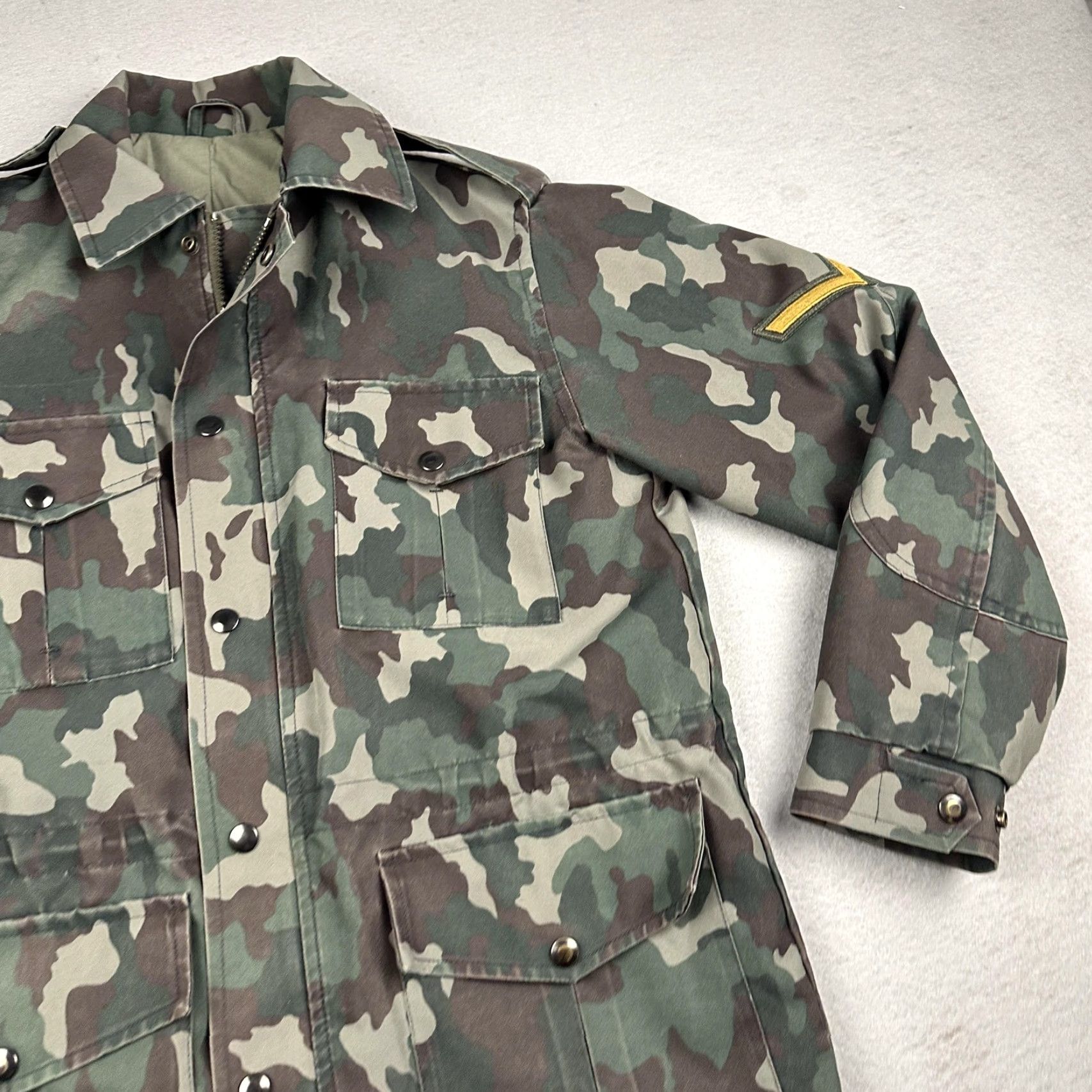 VINTAGE Military Jacket Mens Camouflage Garrison Dress Land PGL Polyester 38 Regular Green Camouflage Coat with Pockets Full Zip Lined Army Style Mens