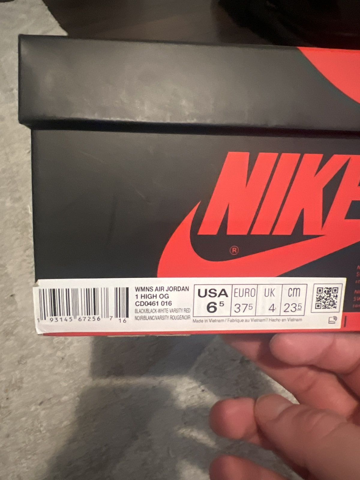 Jordan Brand × Nike WMNS Jordan 1 High Satin Black Toe Size US 6.5 / IT 36.5 - 3 Thumbnail