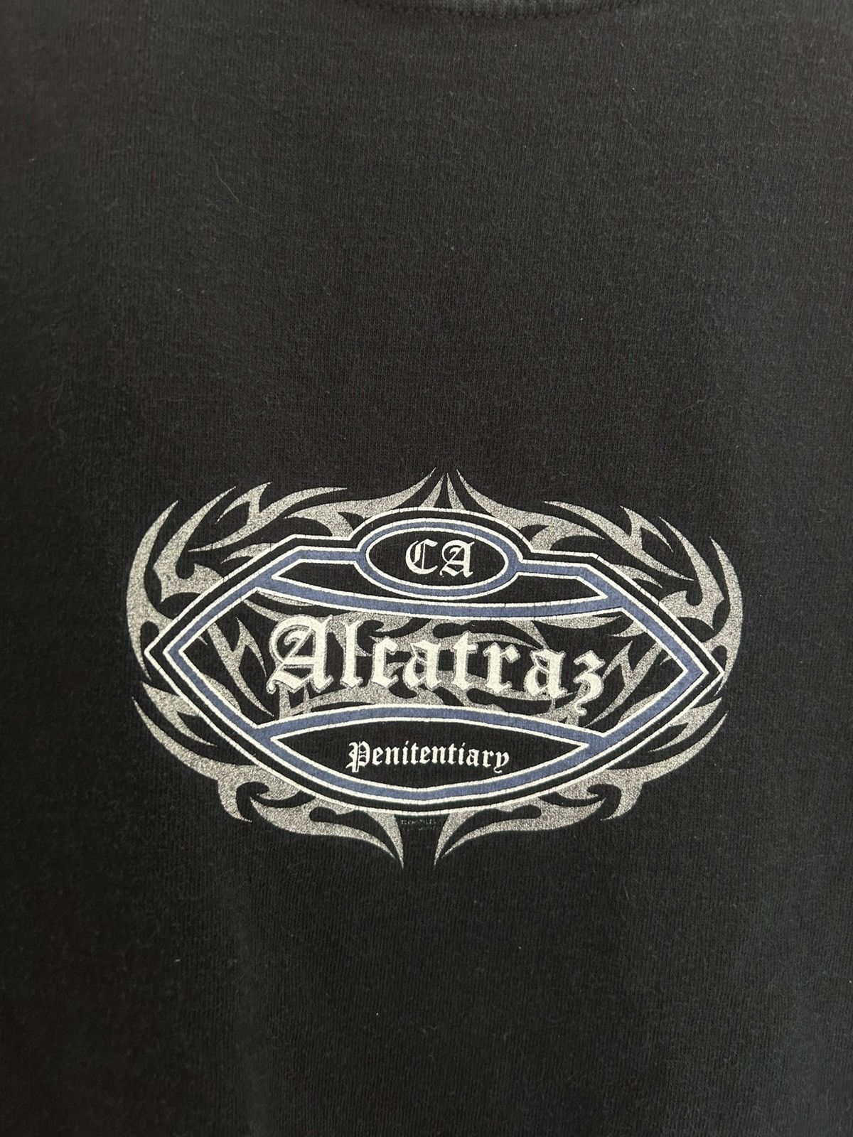 Vintage Alcatraz Penitentiary California Logo Tshirt Size US L / EU 52-54 / 3 - 3 Thumbnail