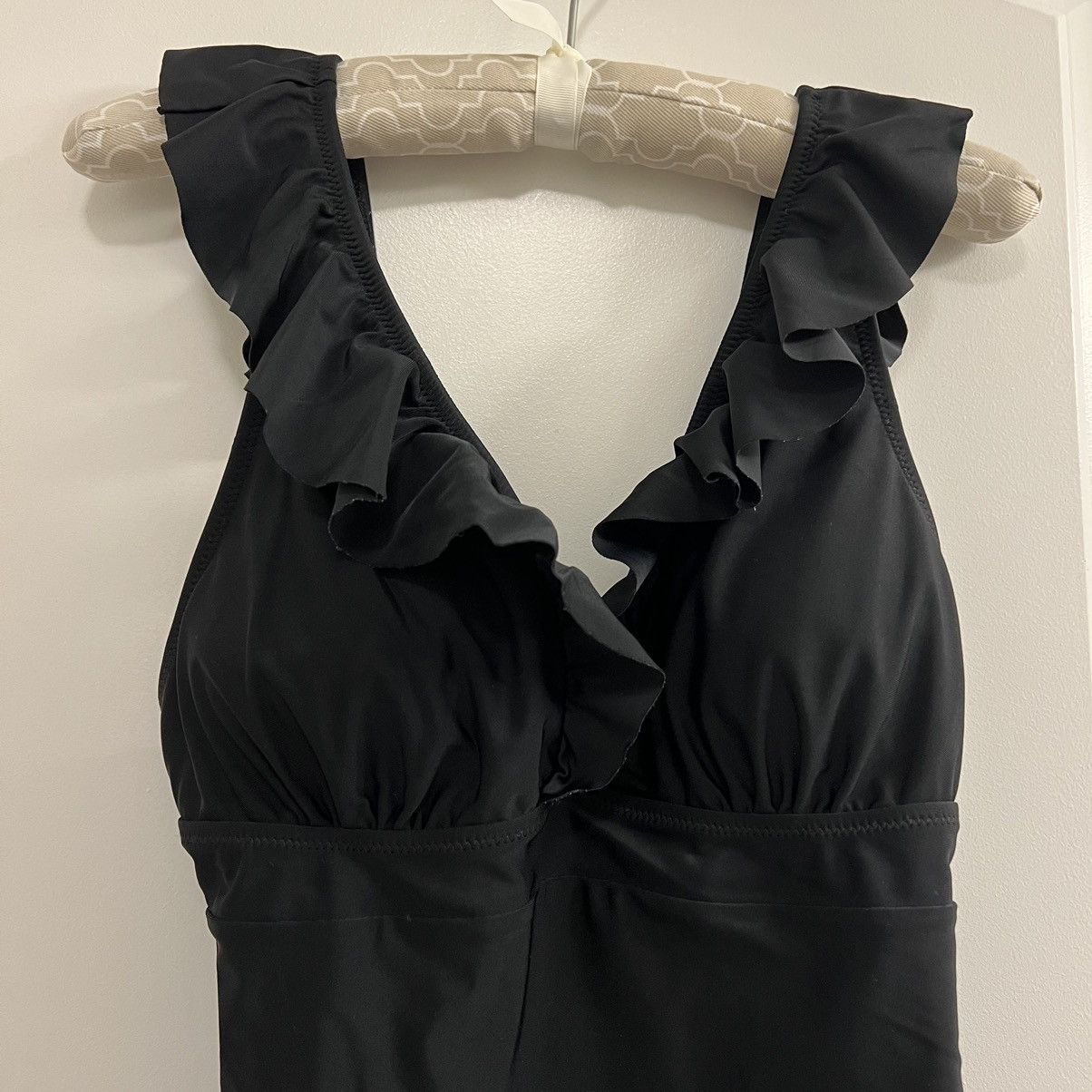 Other Unbranded Ruffle Plunge One-Piece Swimsuit Black High Cut Size ONE SIZE - 2 Thumbnail