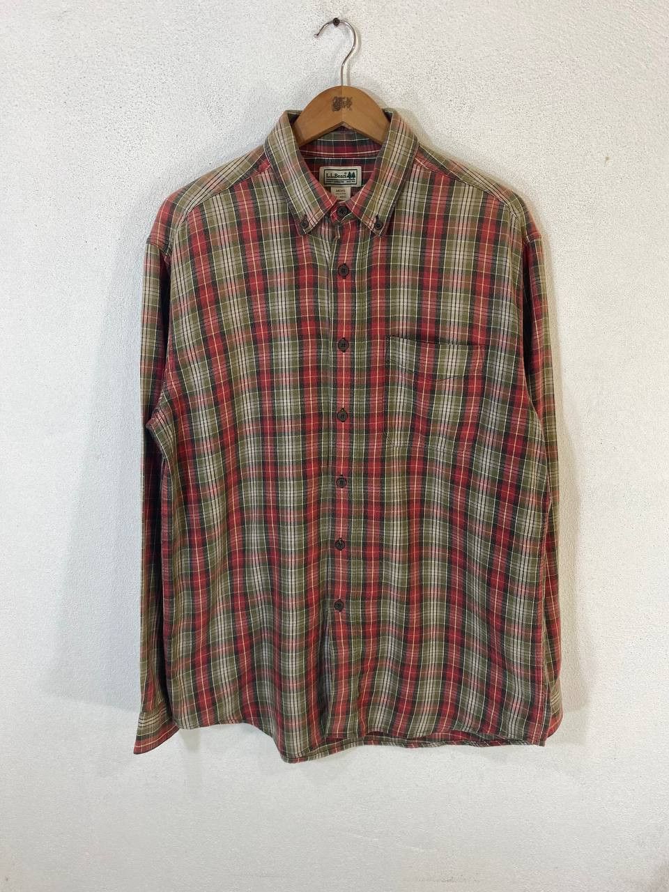 image of Avant Garde x Flannel Vintage Ll Bean Flannel Shirt Nice Design in Red, Men's (Size Medium)