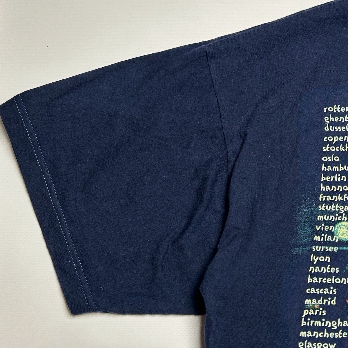 Band Tees Vintage 1995 Smashing Pumpkins Mellon Collie Euro Tour Tee Size US XL / EU 56 / 4 - 15 Thumbnail