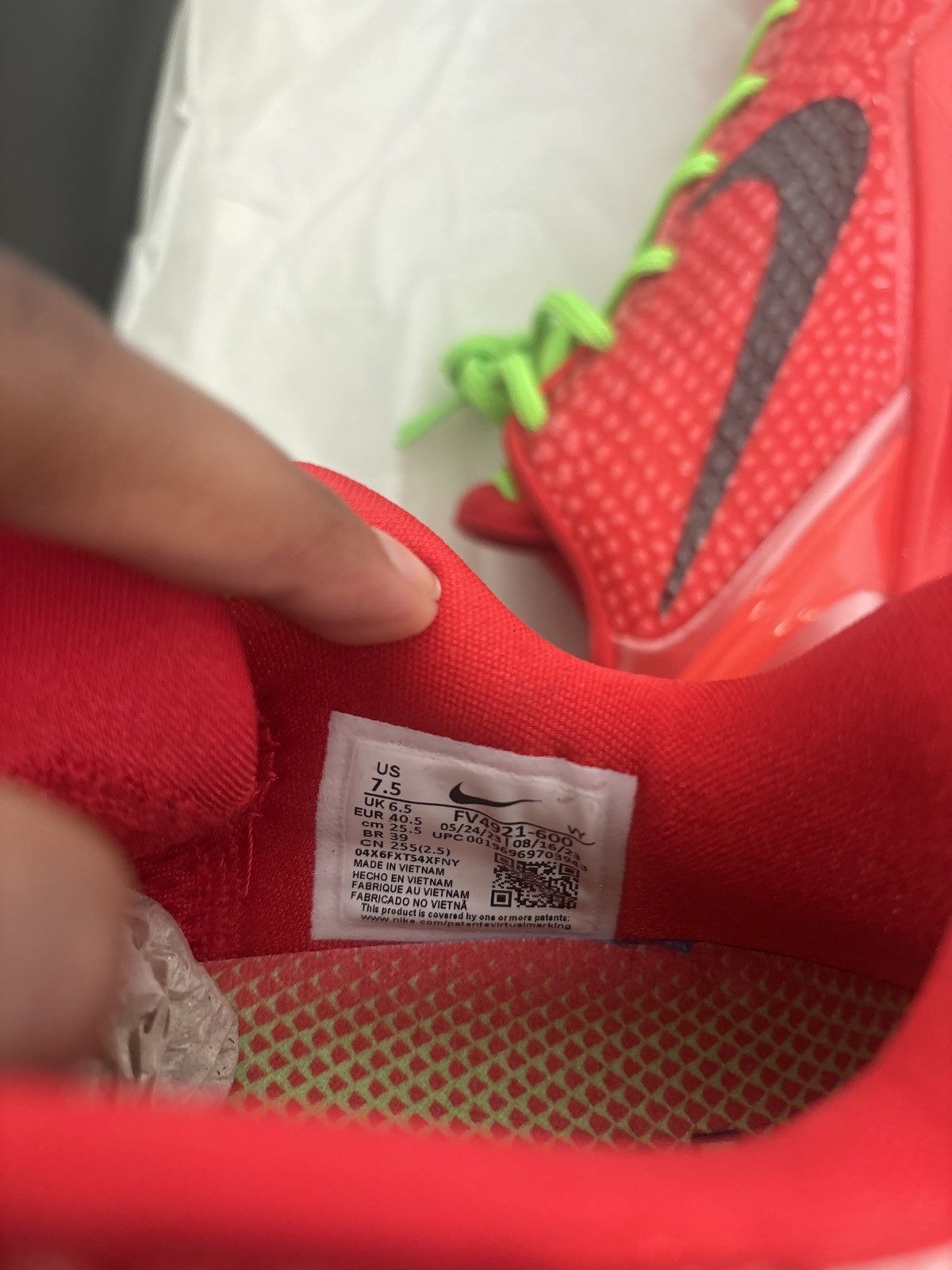 Nike Kobe 6 Reverse Grinch Size US 7.5 / EU 40-41 - 6 Thumbnail