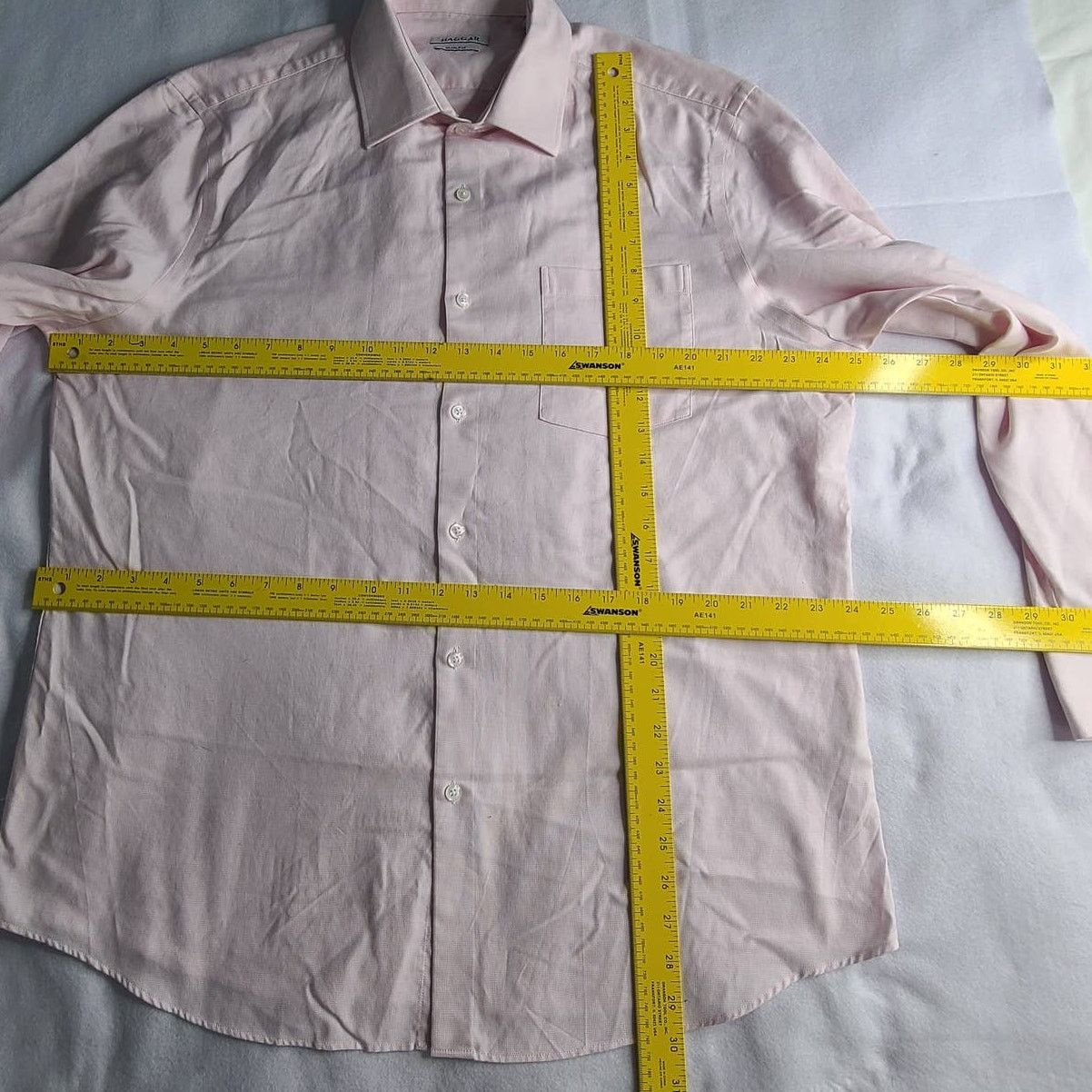 Haggar Haggar Slim Fit Light Pink Button Down Shirt 17-17 1/2 34/35 Size US M / EU 48-50 / 2 - 11 Thumbnail
