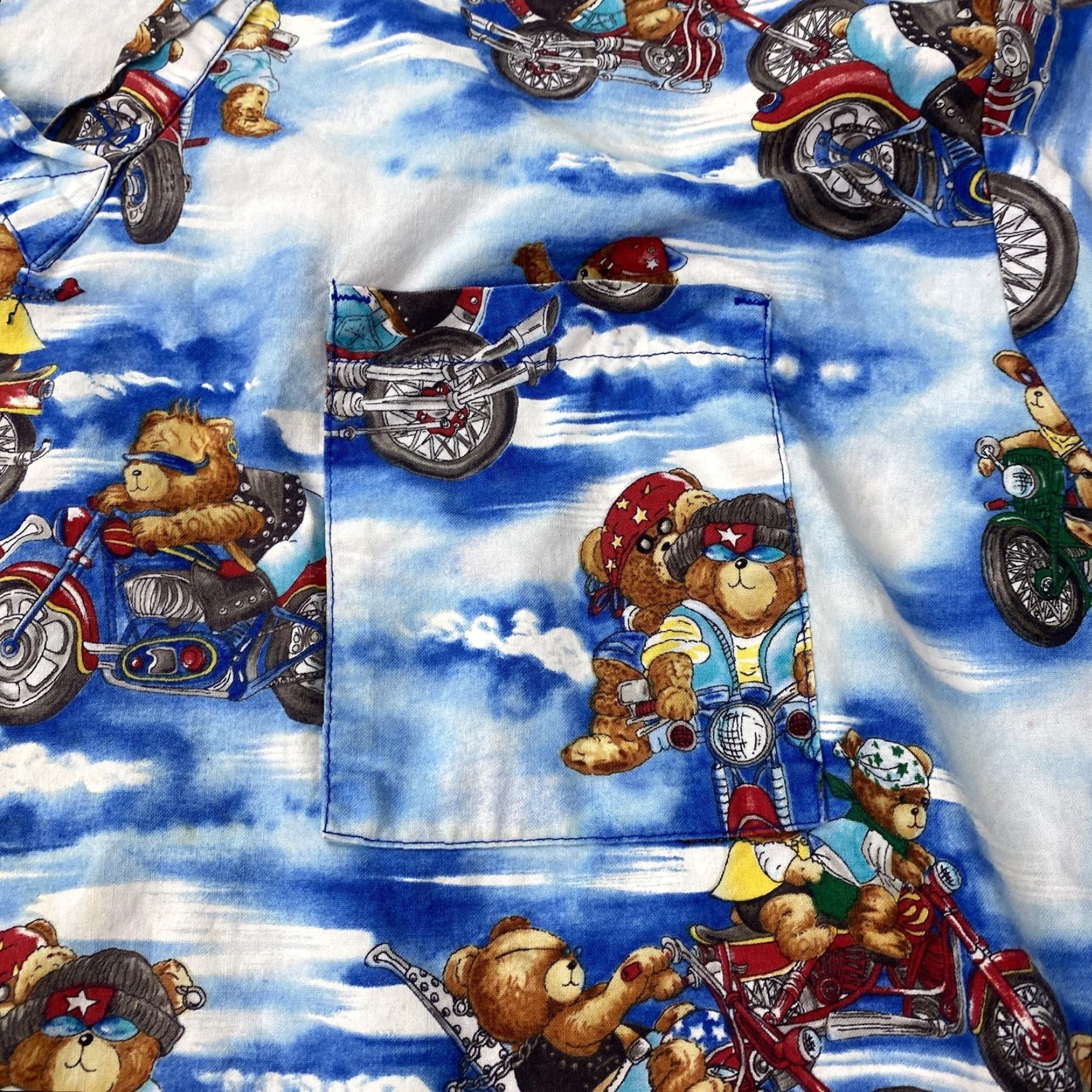 Vintage VINTAGE Peaches Uniforms Scrub Top Blouse Womens XL Blue V-Neck Short Sleeve Animal Print Pockets 60s 70s Mens Womens Girls Boys Size XL / US 12-14 / IT 48-50 - 3 Thumbnail