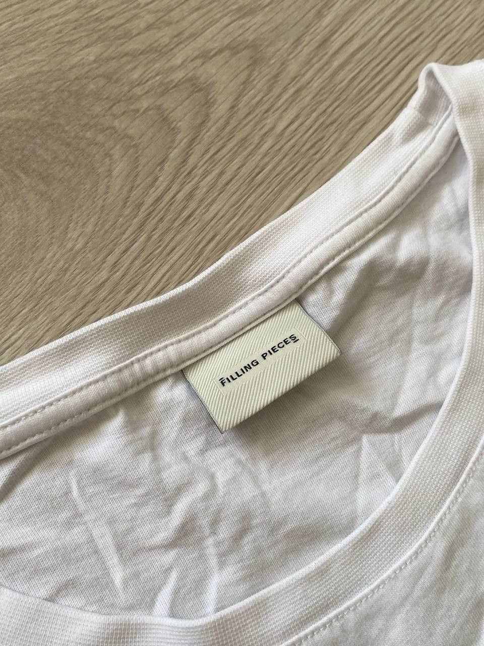 Filling Pieces Filling Pieces Centr Logo White Tee L Size US L / EU 52-54 / 3 - 8 Thumbnail