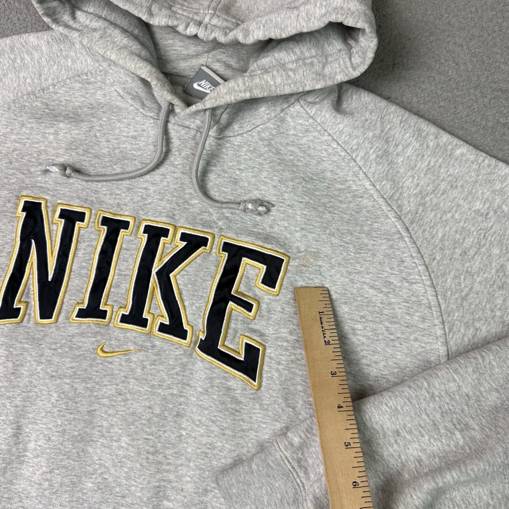 Nike VINTAGE Nike Center Swoosh Sweatshirt Hoodie Mens XL Gray Embroidered Pockets Pullover Logo 90s Sports Knit/Graphic Print Size US XL / EU 56 / 4 - 7 Thumbnail