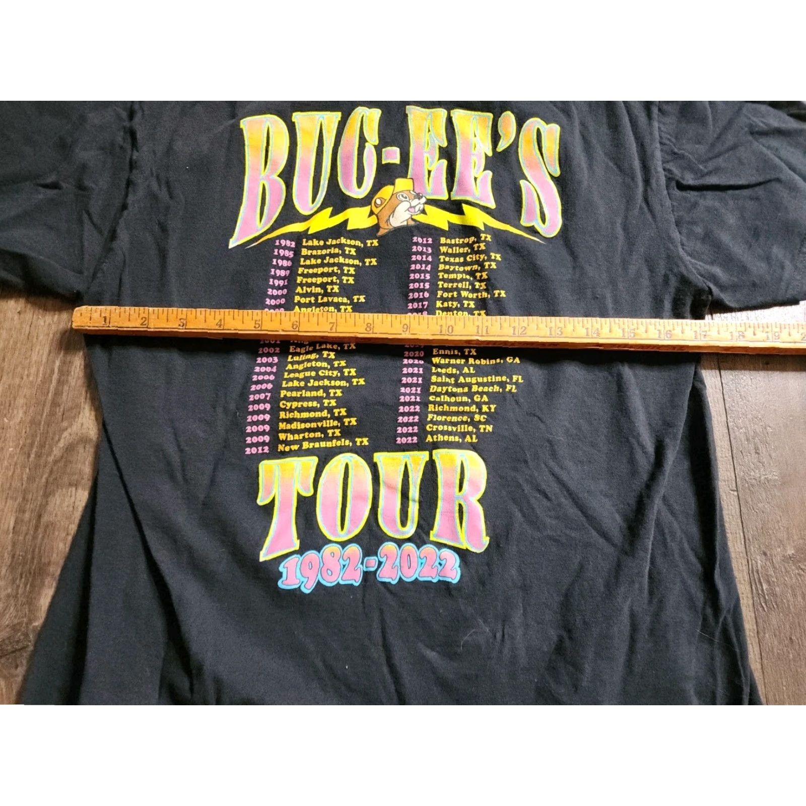 Doublet Womens Medium Buc-ee's Tour T Shirt Double Sided All Locations 2022 Black Crew Neck Short Sleeve Cotton Bucees Basic T-Shirt Womens M Size M / US 6-8 / IT 42-44 - 3 Thumbnail