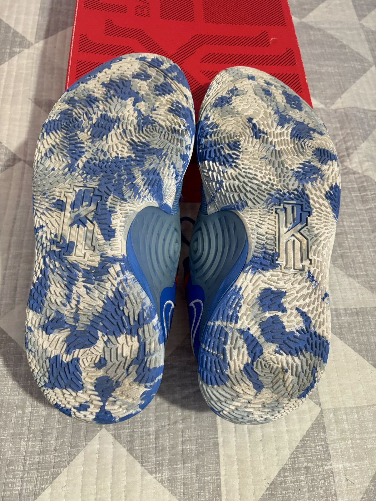 Nike Kyrie 3 Low Pacific Blue Size US 11 / EU 44 - 6 Thumbnail
