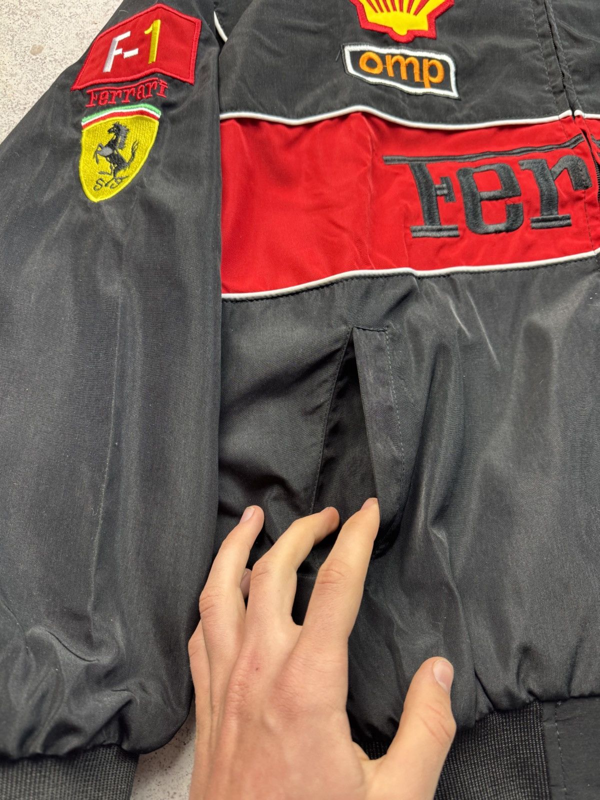 Formula 1 Ferrari Team Formula 1 F1 Racing Jacket Bomber Men’s M Size US L / EU 52-54 / 3 - 9 Thumbnail
