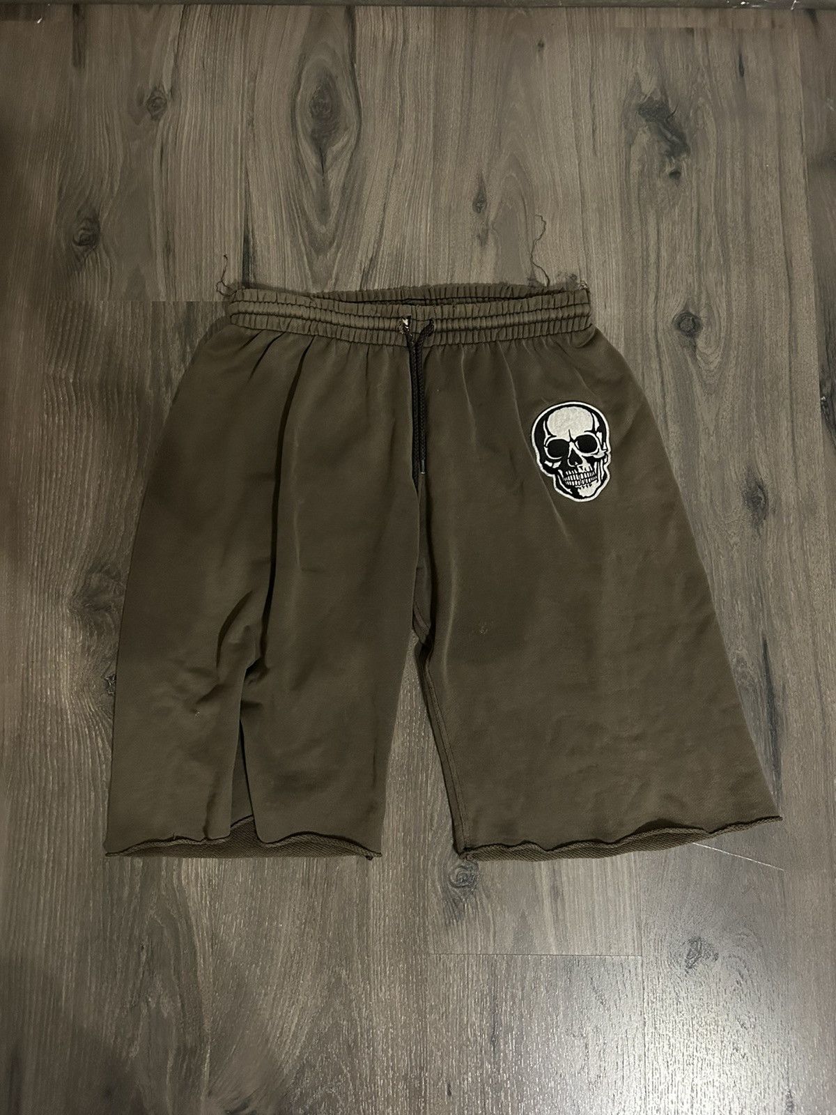 Number (N)ine Number nine ss04 skull shorts | Grailed