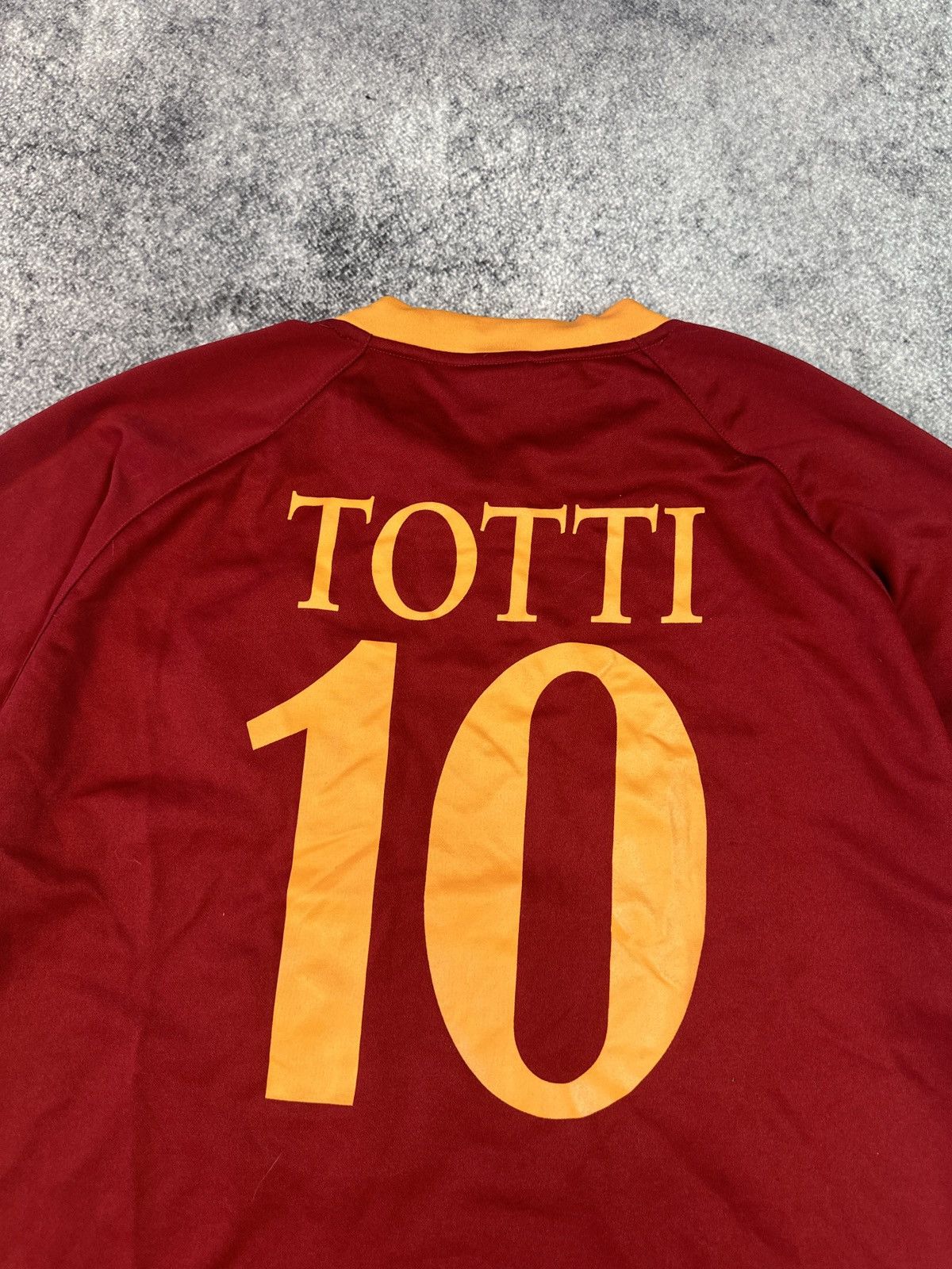 Vintage Nike Totti 10 Roma soccer jersey Streetwear football Rare L Size US L / EU 52-54 / 3 - 2 Thumbnail