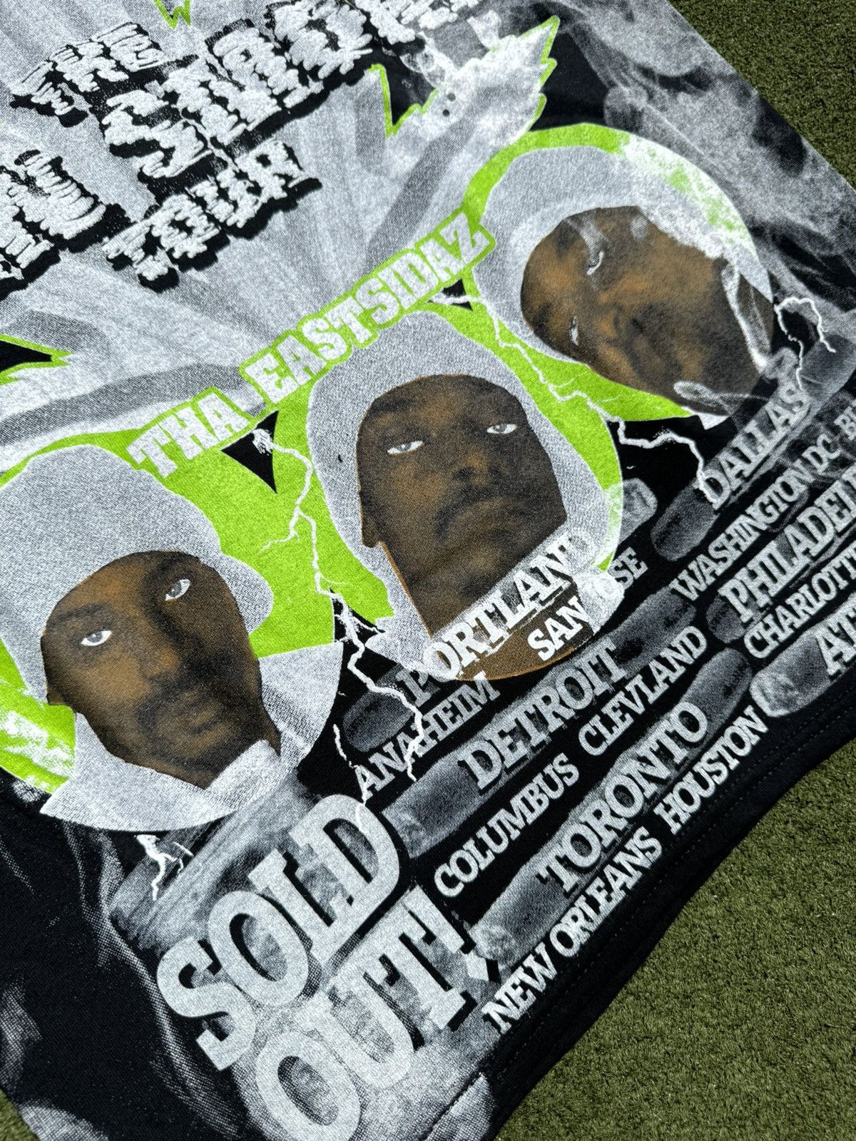 Band Tees × Eminem × Rap Tees 2000 Eminem Up In Smoke Tour All Over Print Rap Tour T-Shirt Size US M / EU 48-50 / 2 - 15 Thumbnail