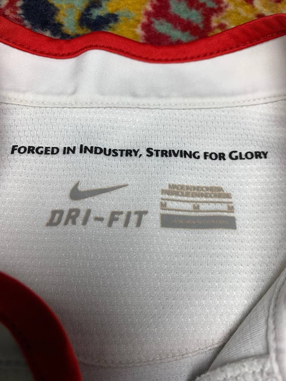 Nike MANCHESTER UNITED 2012/2014 AWAY FOOTBALL SHIRT JERSEY NIKE Size US M / EU 48-50 / 2 - 3 Thumbnail