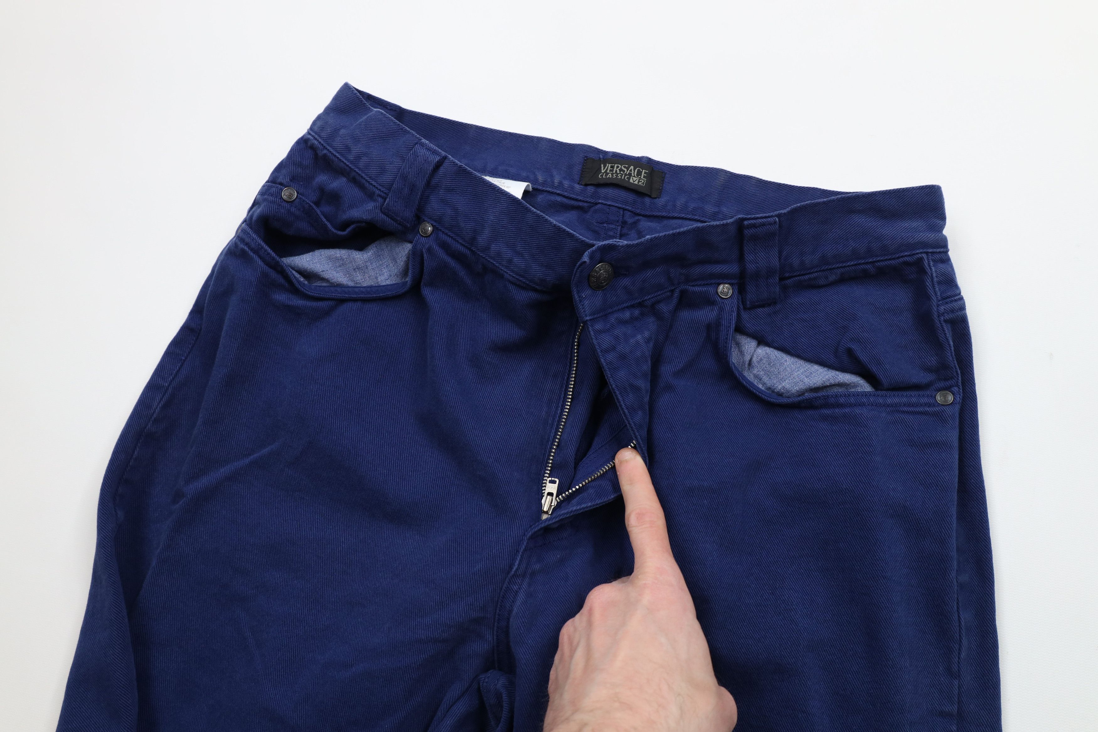 Versace × Vintage Vintage 90s Versace Spell Out Tapered Leg Denim Jeans Blue Size US 32 / EU 48 - 6 Thumbnail