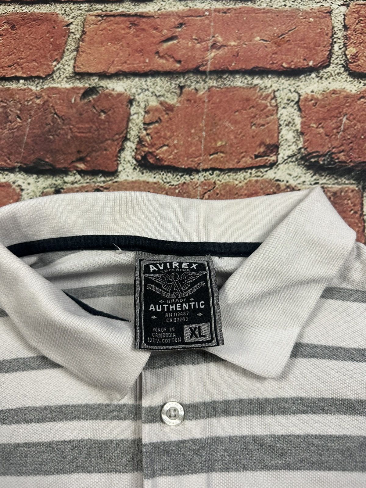 Avirex Vintage Avirex White Black Red Stripe Y2K Hip Hop Polo Shirt Size US XL / EU 56 / 4 - 9 Thumbnail