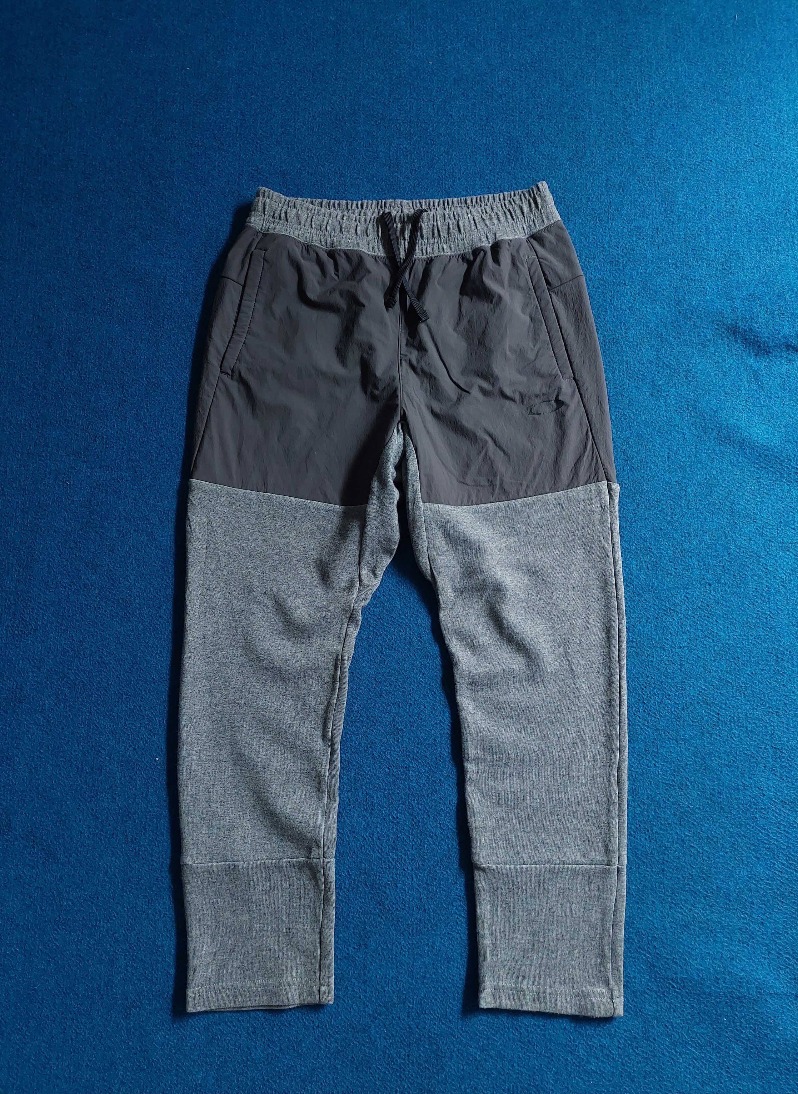 Image of Oakley Multi Hybrid Pants in Grey, Men's (Size 33)