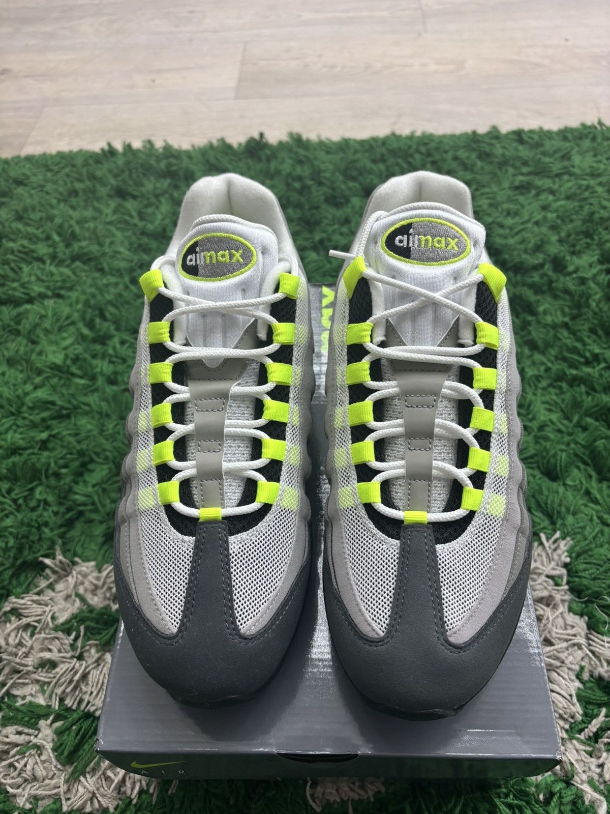 Nike ✅Nike Air Max 95 OG Neon Size 11M Size US 11 / EU 44 - 3 Thumbnail