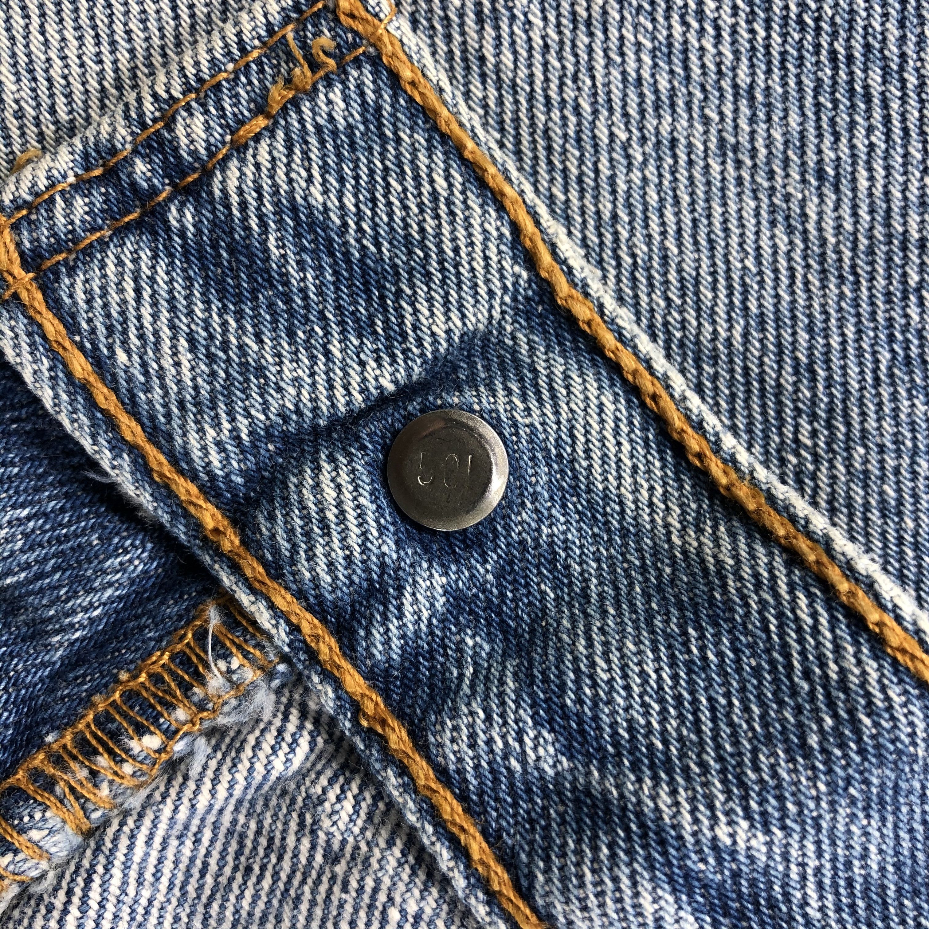 Levi's Vintage 90s Blue Wash Levis 501 Jeans-JM2934 Size US 33 - 10 Thumbnail