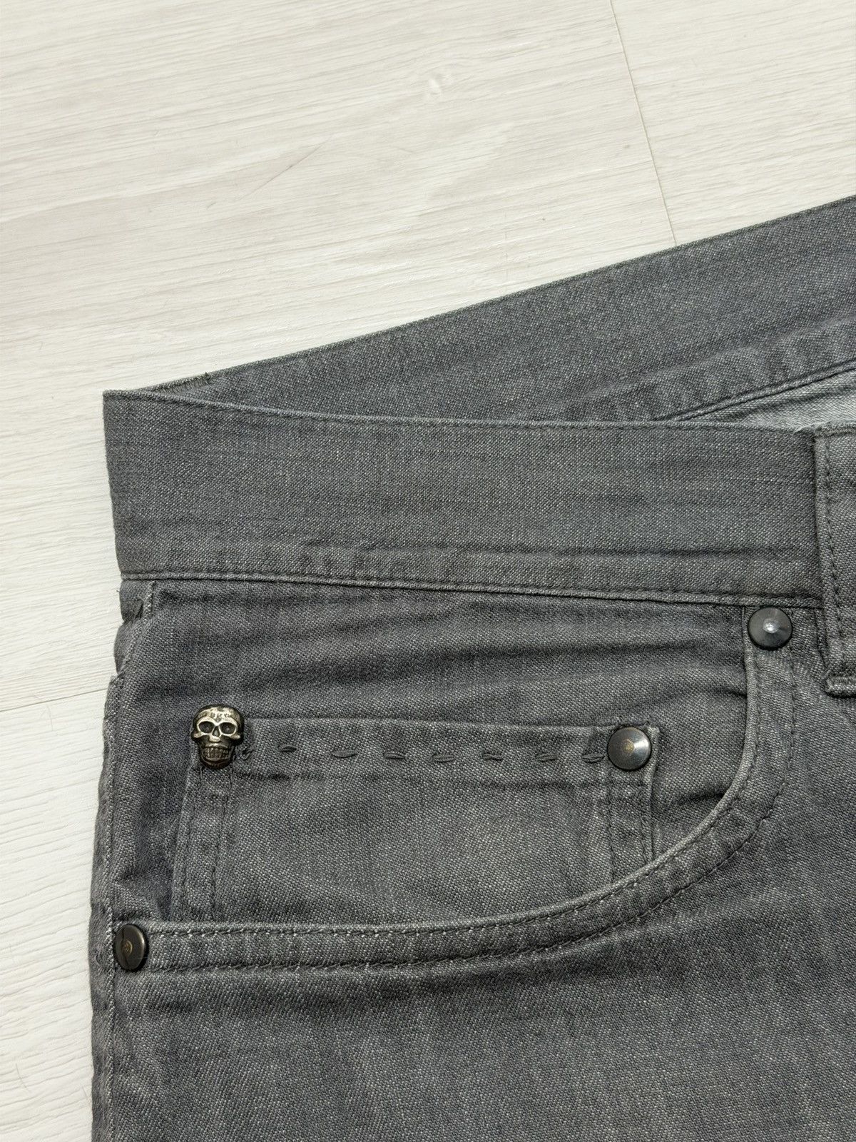 John Varvatos John Varvatos Gray Denim Jeans Size 34R Size US 34 / EU 50 - 9 Thumbnail