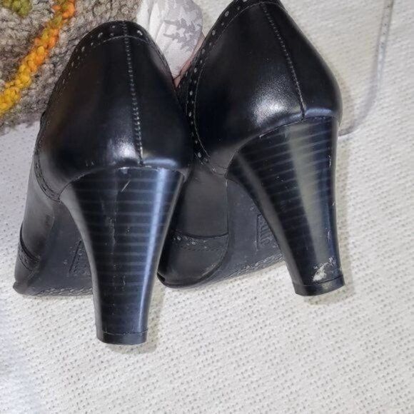 Vintage Rialto Hand Tooled Black 3" Heeled Sz 8.5 Bootie Size US 8.5 / IT 38.5 - 8 Thumbnail