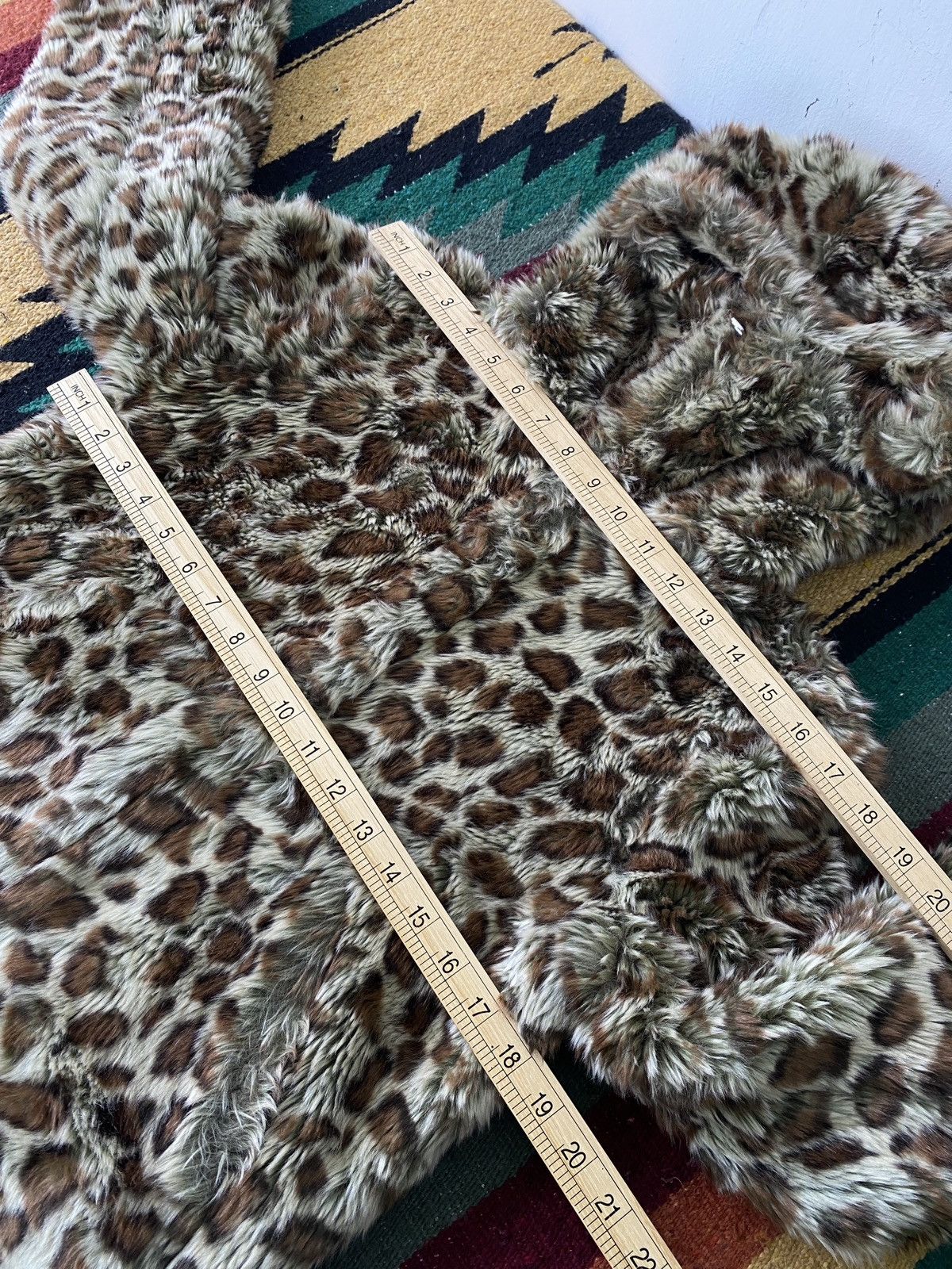 Sunao Kuwahara 2000’s Sunaokuwahara Leopard Print Faux Fur Cropped Jacket Size S / US 4 / IT 40 - 4 Thumbnail