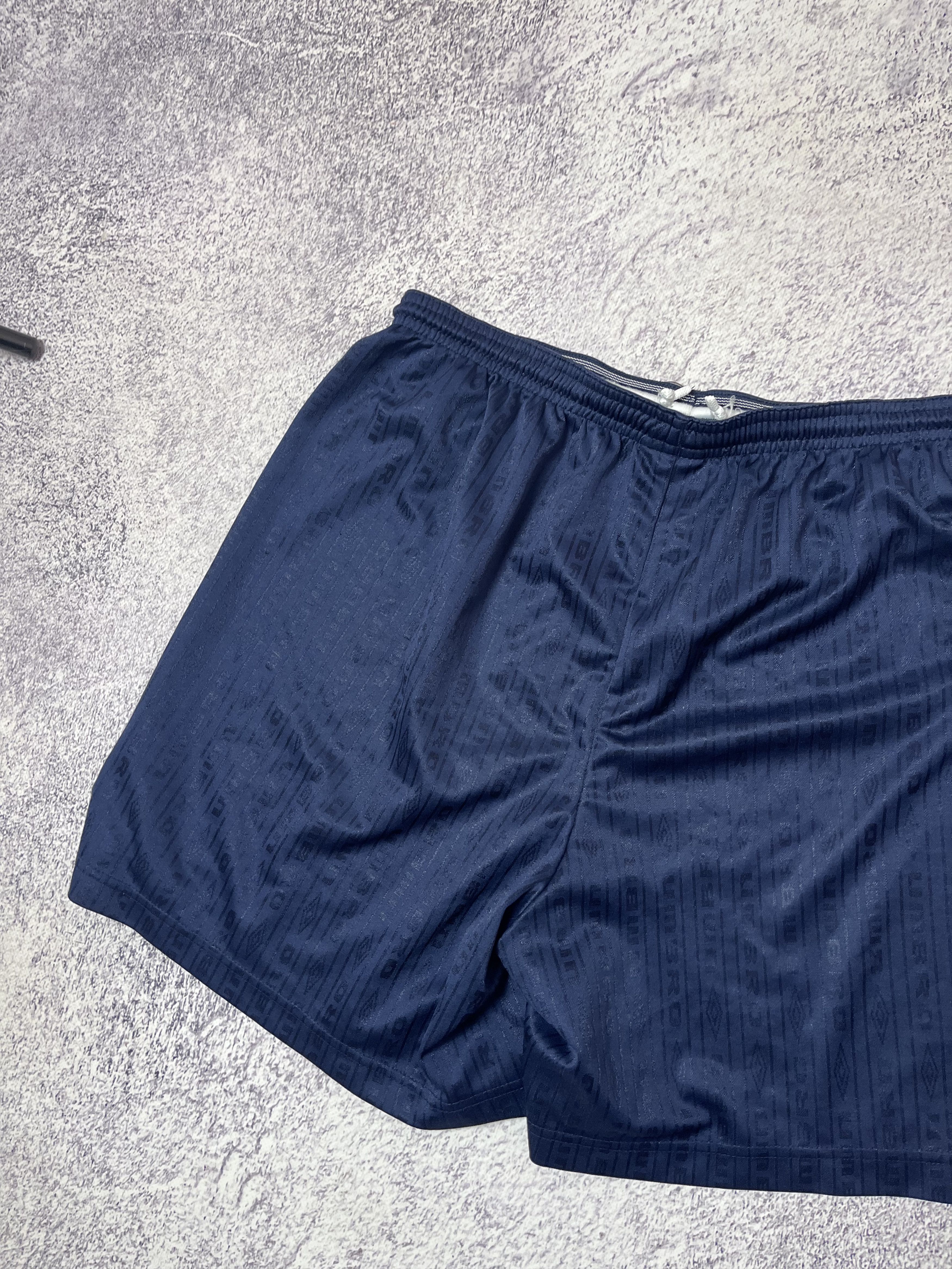 Umbro × Vintage Vintage men’s soccer short Umbro size Xl Size US 36 / EU 52 - 12 Thumbnail