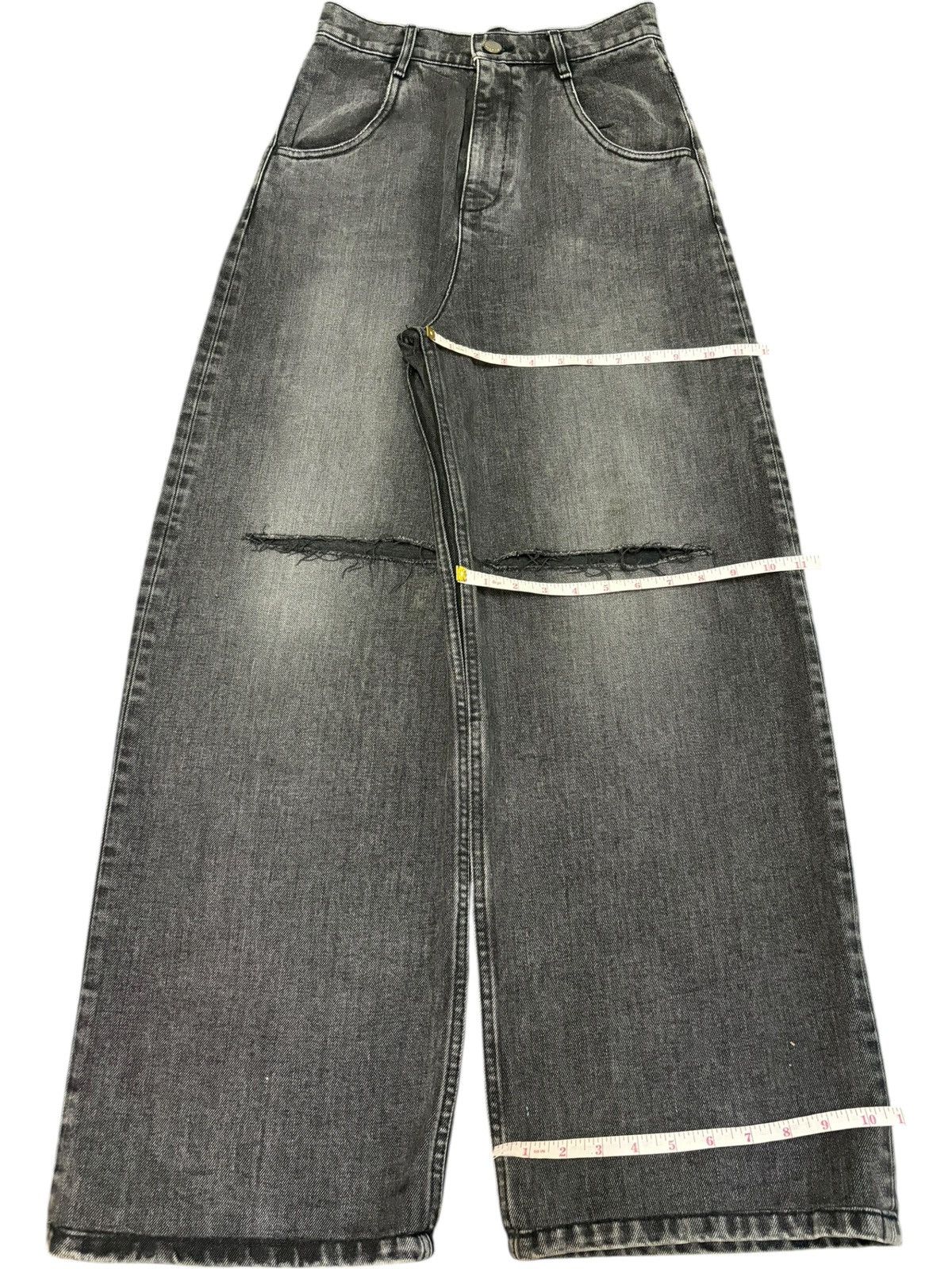 Fubu Vintage Japanese Brand Distressed Baggy Jeans Size 26" / US 2 / IT 38 - 8 Thumbnail