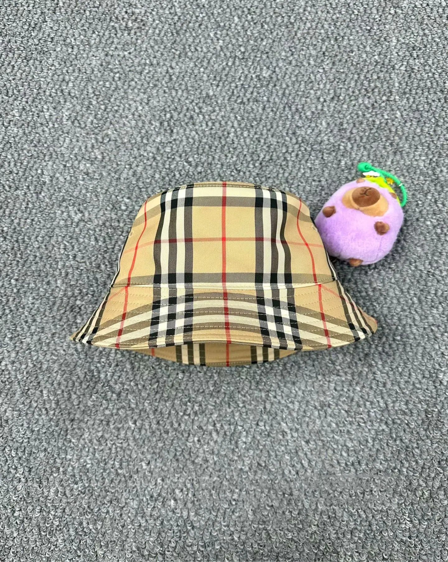 Burberry Burberry size L Classic Khaki Plaid Fisherman Hat| Size ONE SIZE - 2 Thumbnail