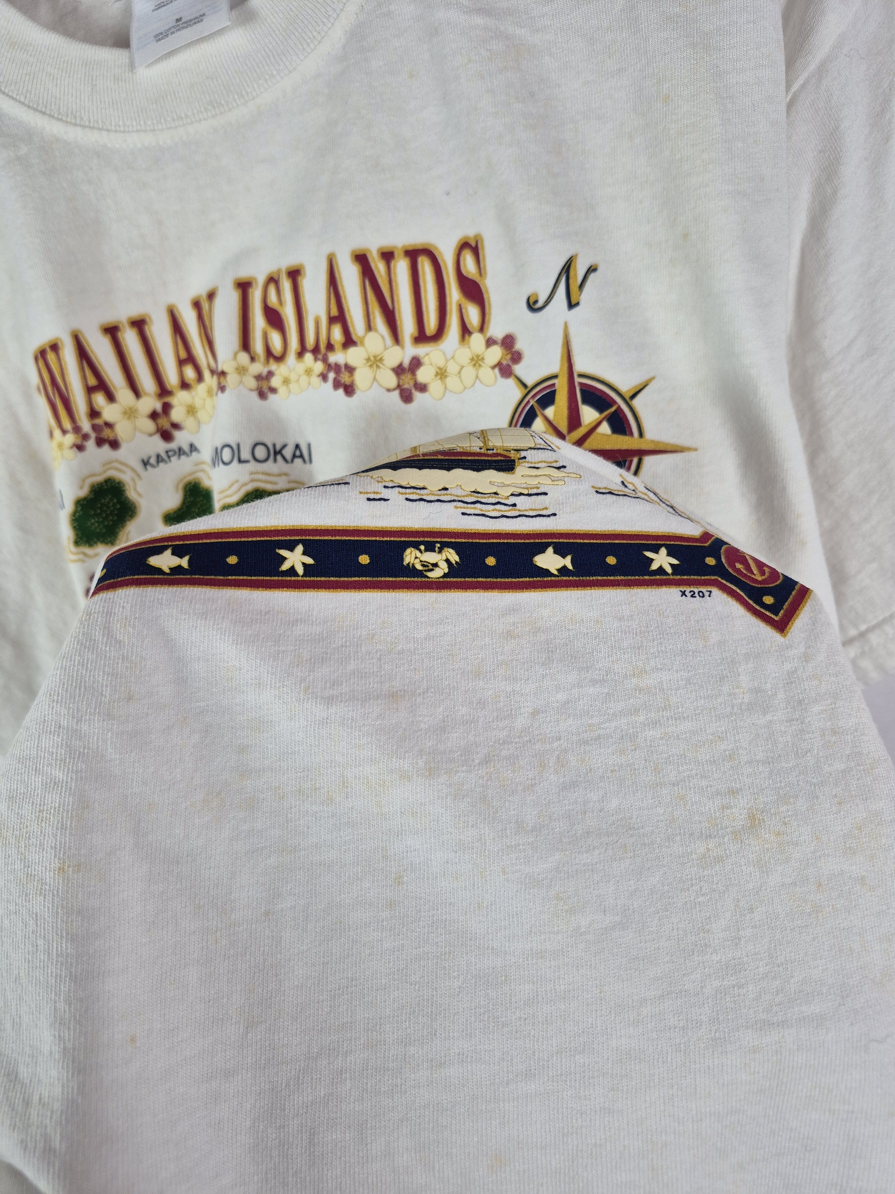 Vintage 🔥 Vintage Y2K Hawaiian Islands Tee Size US M / EU 48-50 / 2 - 6 Thumbnail