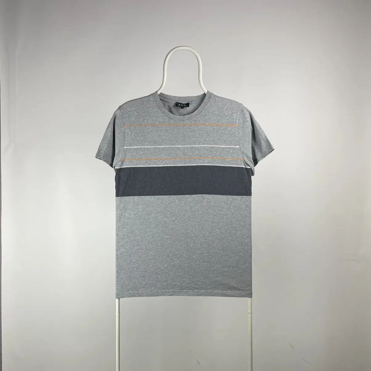 A.P.C. A.p.C T-shirt rue madame paris luxury size Small Size US S / EU 44-46 / 1 - 1 Thumbnail