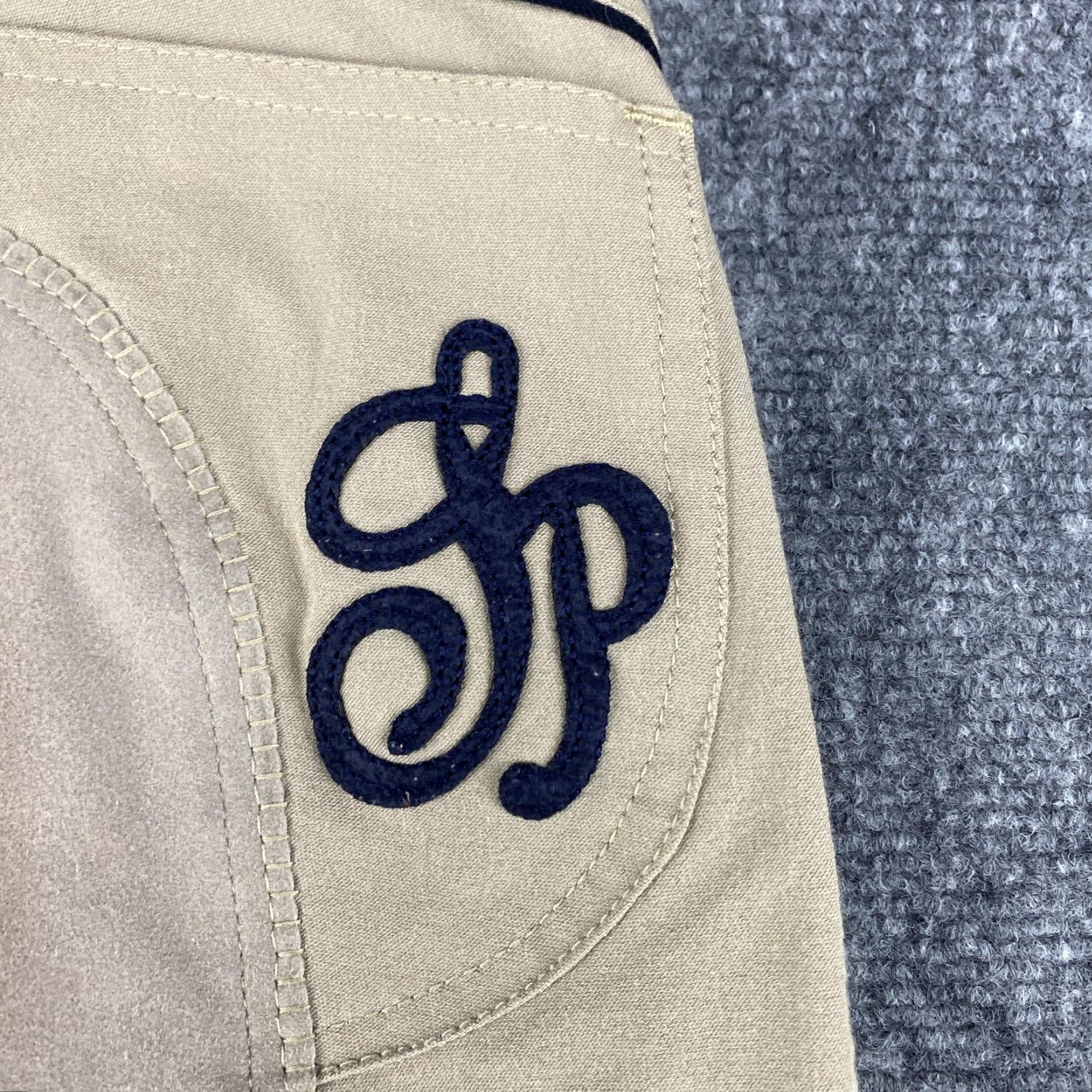 Logo 7 Spooks Riding Pants Womens XXS Tan Equestrian Breeches Zip Elastic Cuffs Crown Logo Pockets Stretch Riding Size 24" / US 00 / IT 34 - 7 Thumbnail