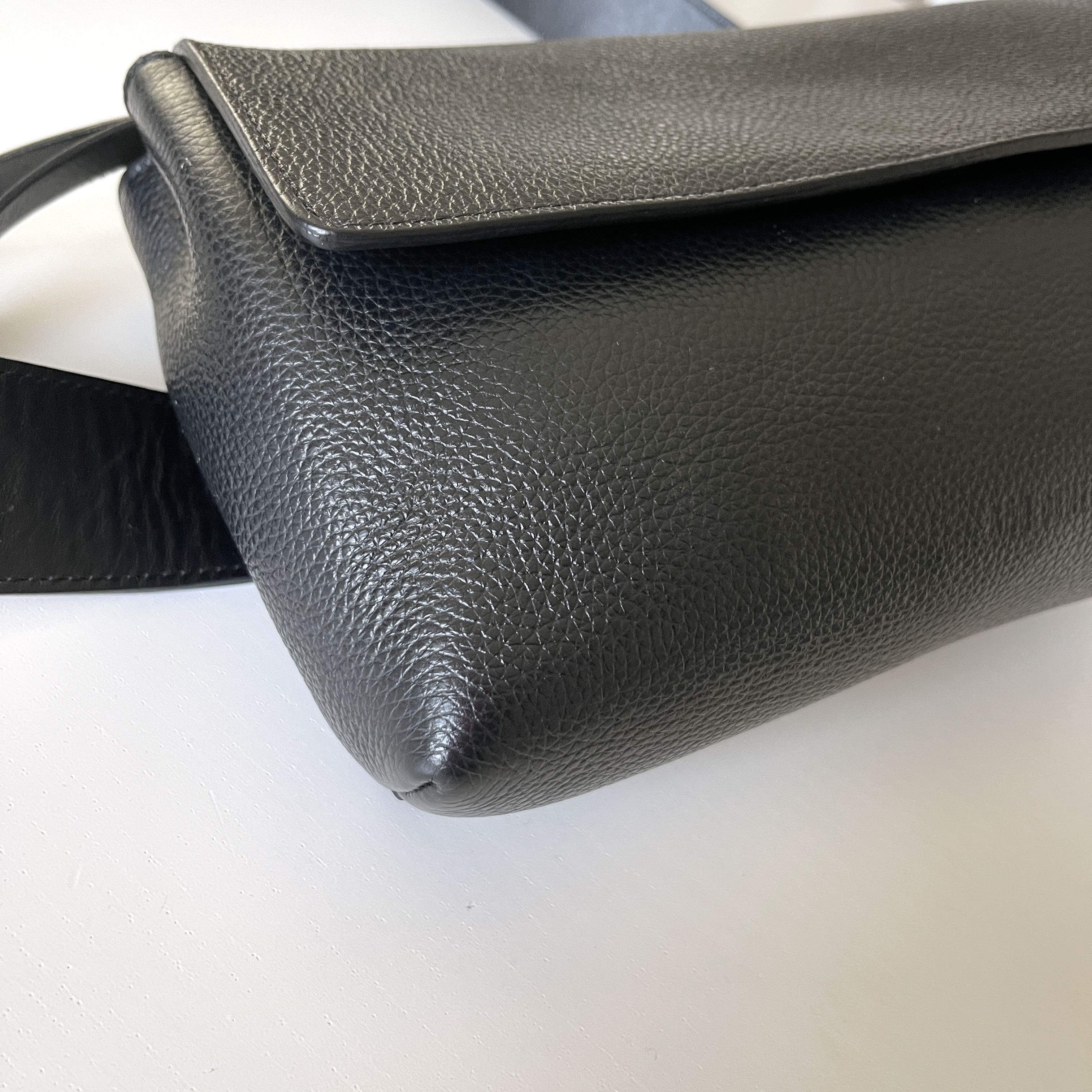 Ann Demeulemeester ANN DEMEULEMEESTER Arta Black Leather Waist Bag Size ONE SIZE - 15 Thumbnail