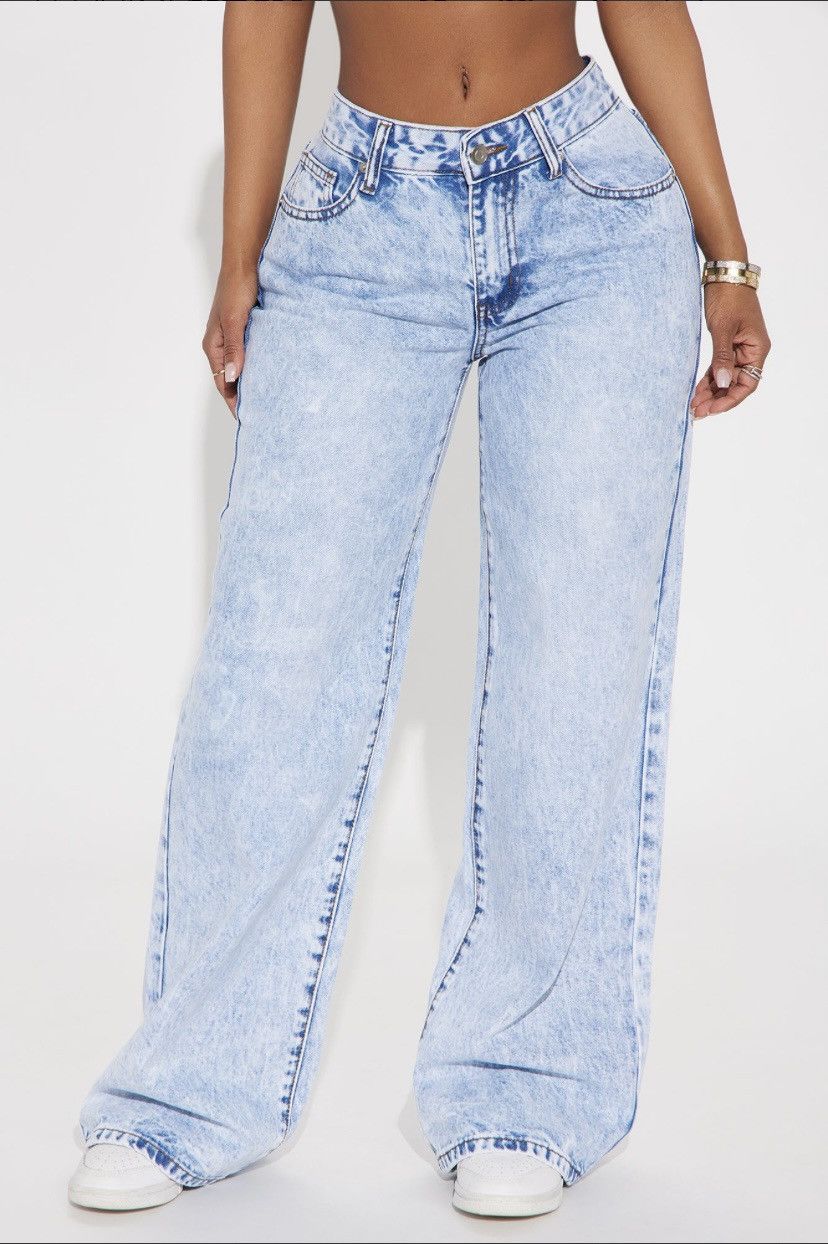 Fashion Nova Bow Cutie Embroidered Straight Leg Jeans - Light Wash Size 34" / US 12 / IT 48 - 4 Thumbnail