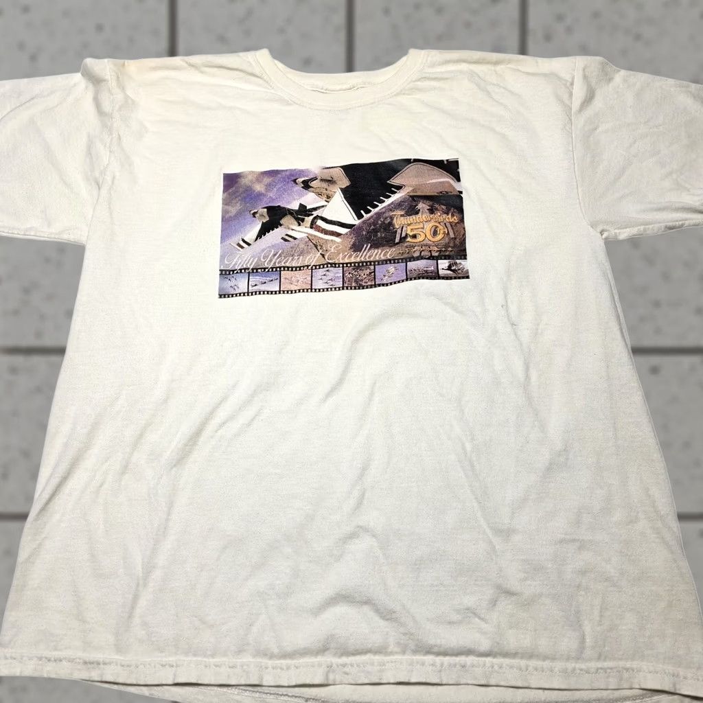 Gildan VINTAGE Thunderbirds Military Planes 50th Anniversary T-Shirt Men’s Size XL Size US XL / EU 56 / 4 - 1 Thumbnail