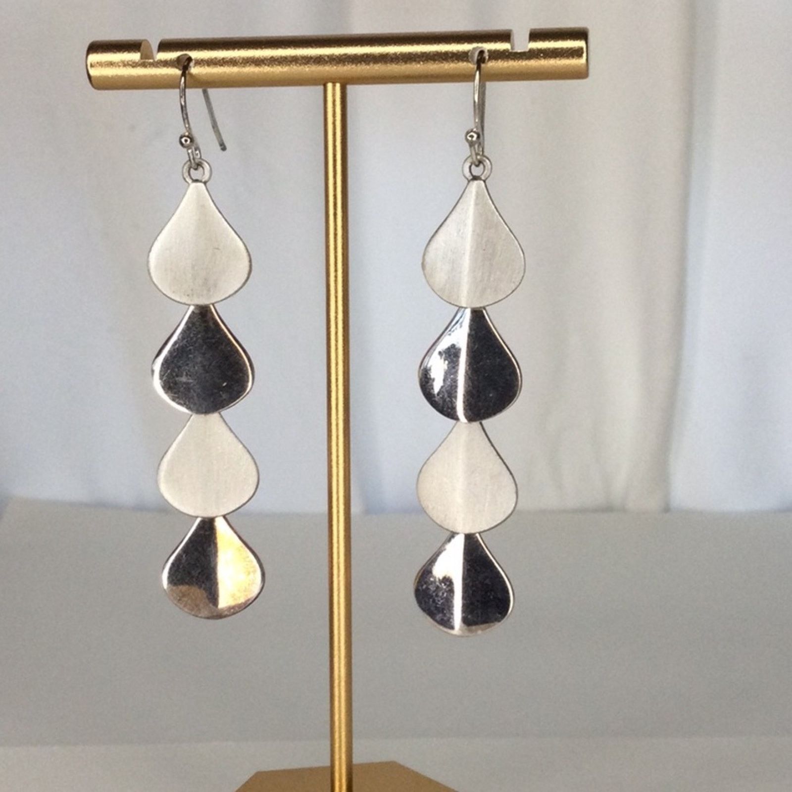 Other Retro Waterfall Cascade Teardrop Silver Tone Earrings Size ONE SIZE - 6 Thumbnail