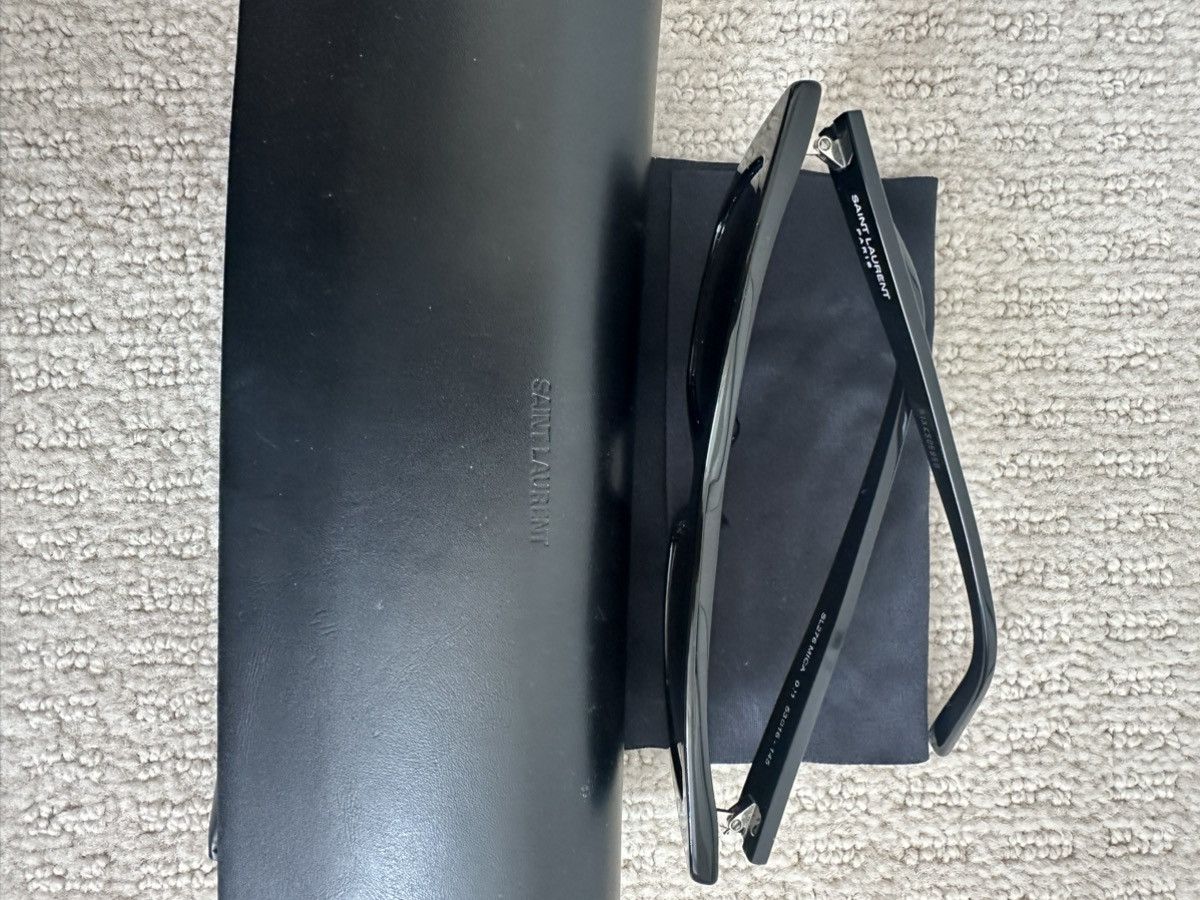 Saint Laurent Paris Saint Laurent sunglasses Size ONE SIZE - 7 Thumbnail