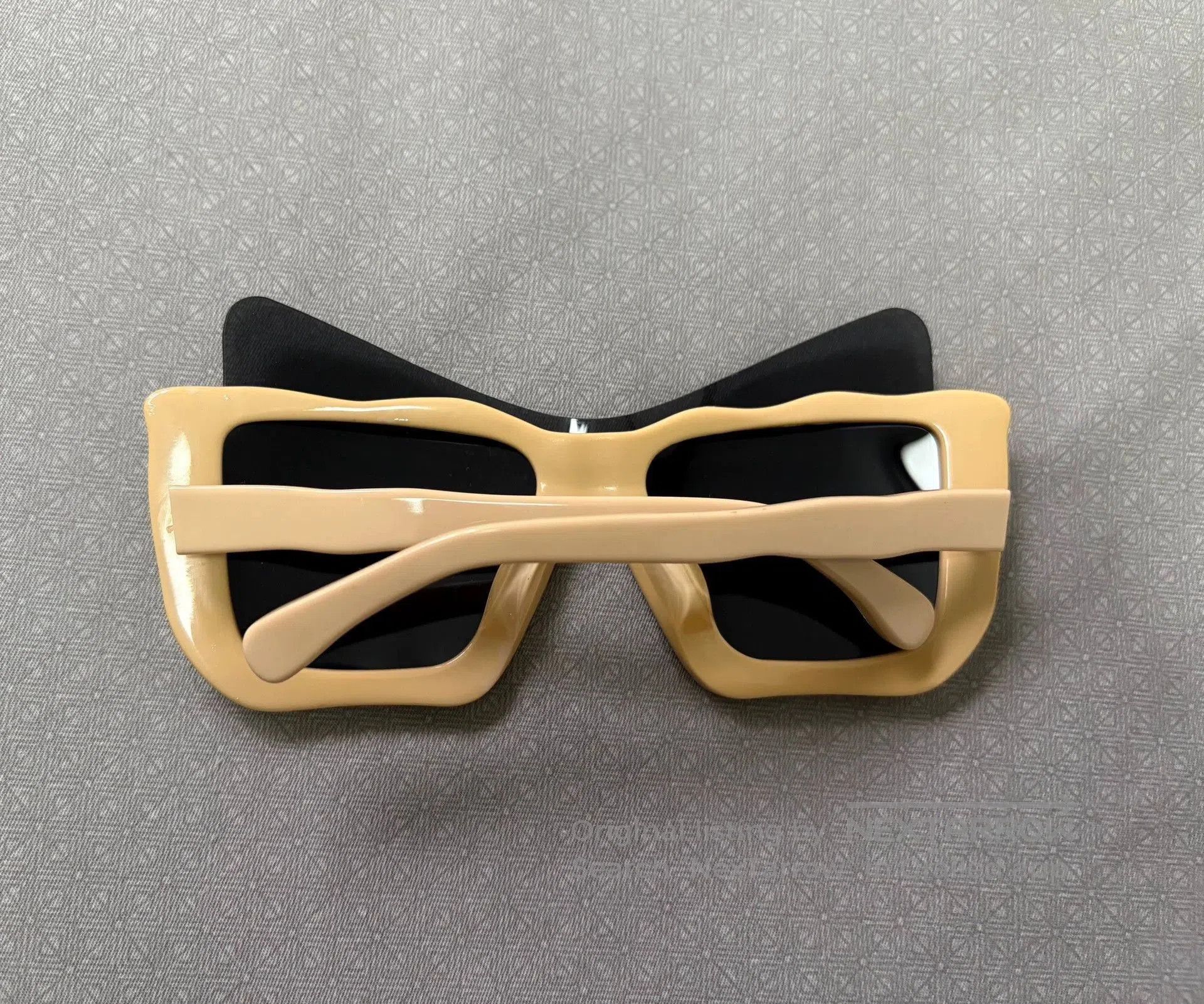 Walter Van Beirendonck Yellow Square Frame Sunglasses with Bow Detail. Size ONE SIZE - 3 Thumbnail
