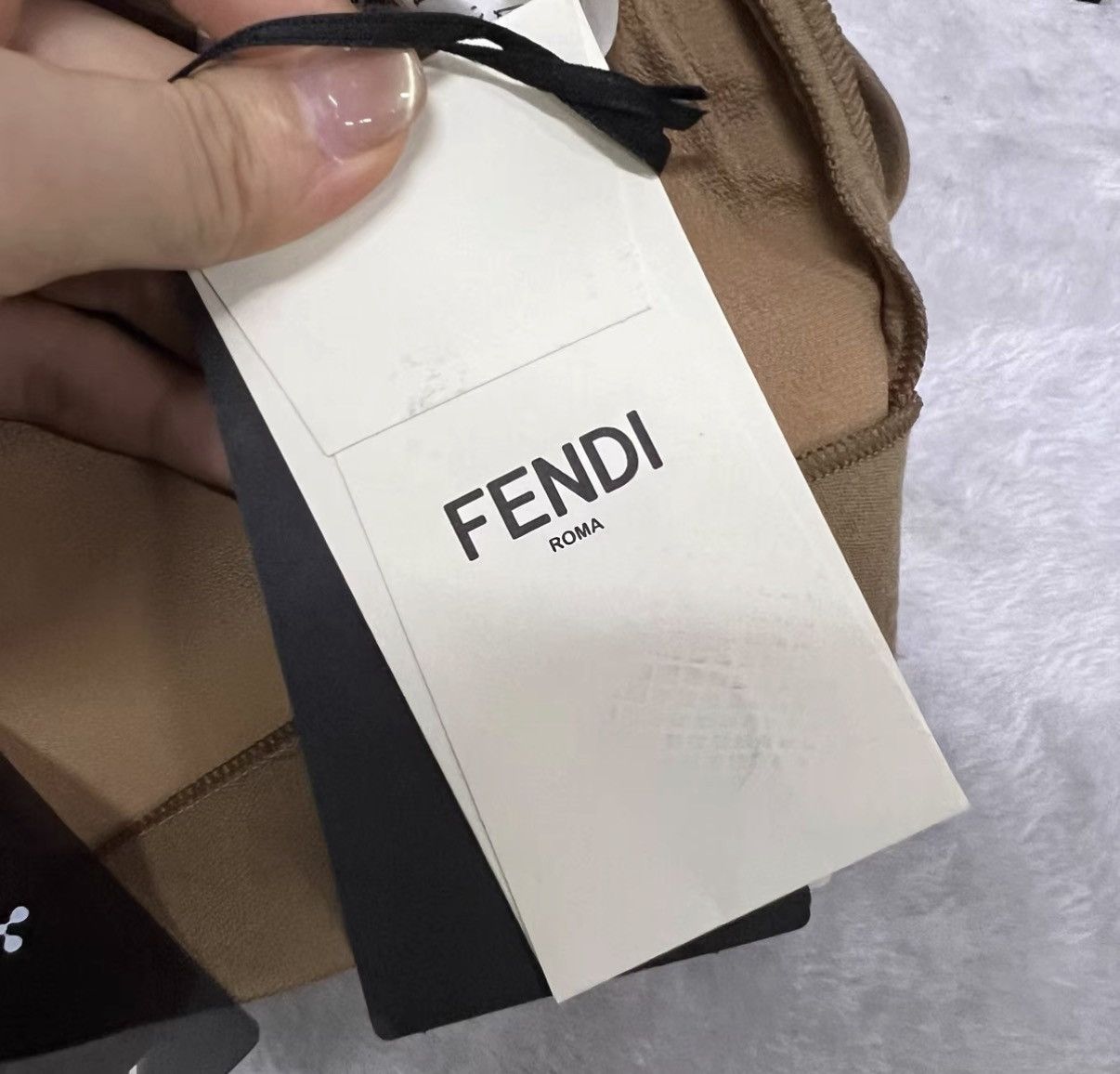 Fendi Fendi Camel All-over Logo Pleated Shorts J41 Size 26" / US 2 / IT 38 - 6 Thumbnail