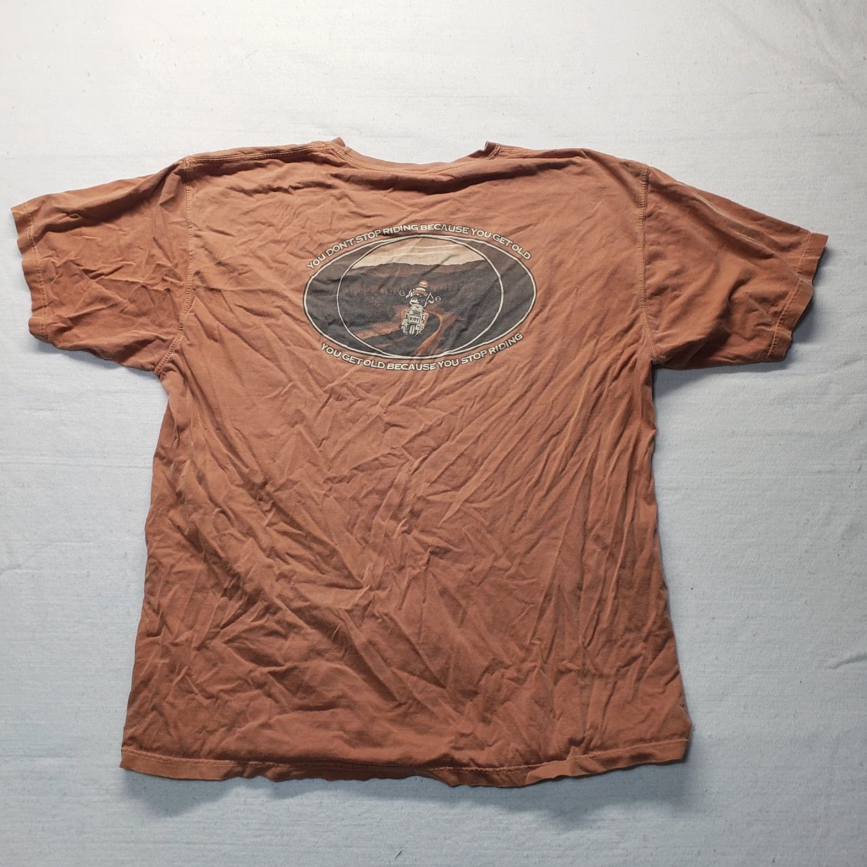 Vintage Don't Stop Riding Because Your Old Motorcycle Tee T-Shirt Adult Men's 2XL Orange Heavy Cotton Shirt Motorcycle 90s Mens Size US XXL / EU 58 / 5 - 8 Thumbnail