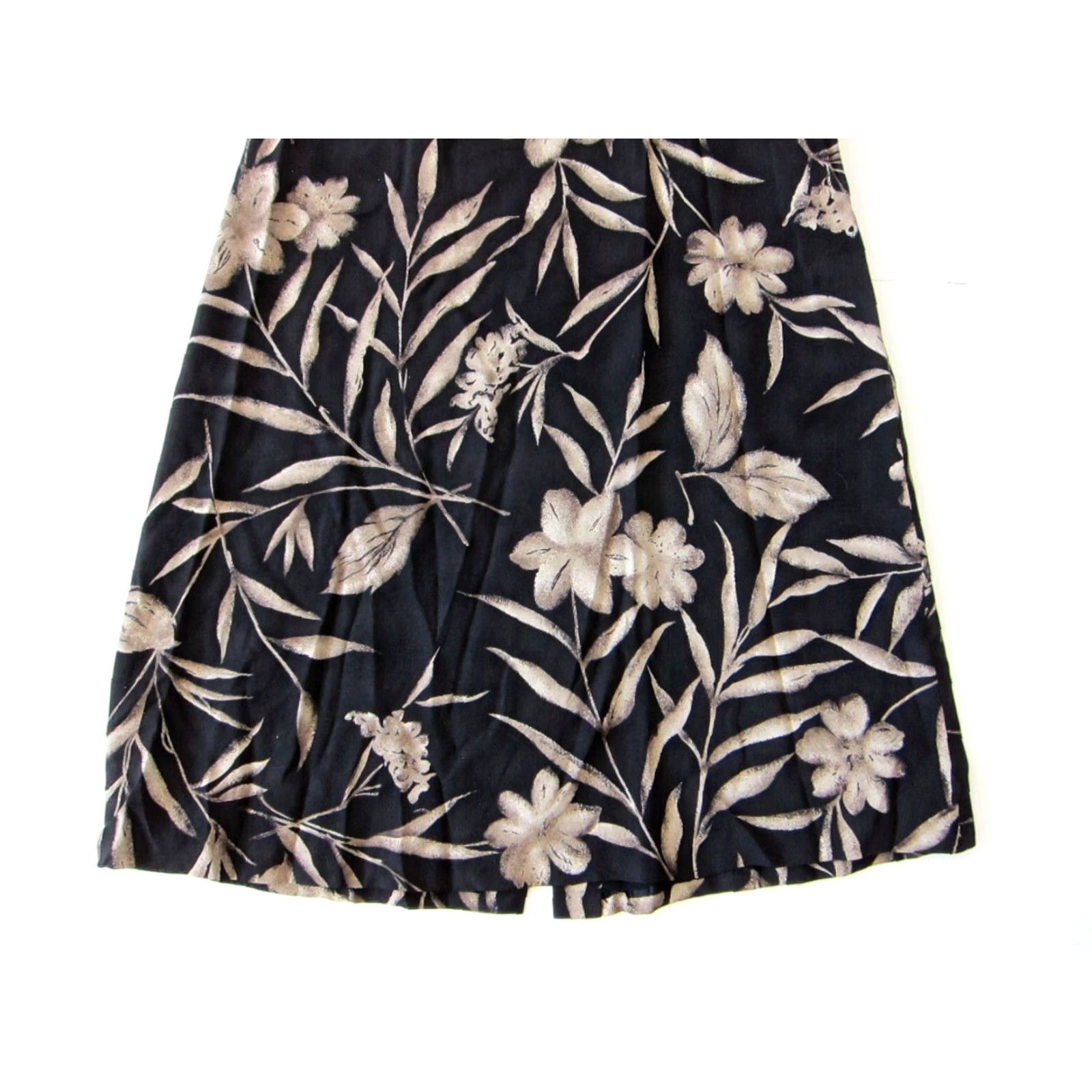 Jones New York NWT Jones New York Silk Black Floral Pocket Button Maxi Skirt 10P Women Long Silk Floral Pattern Maxi Skirt 10P Womens Size 32" / US 10 / IT 46 - 7 Thumbnail